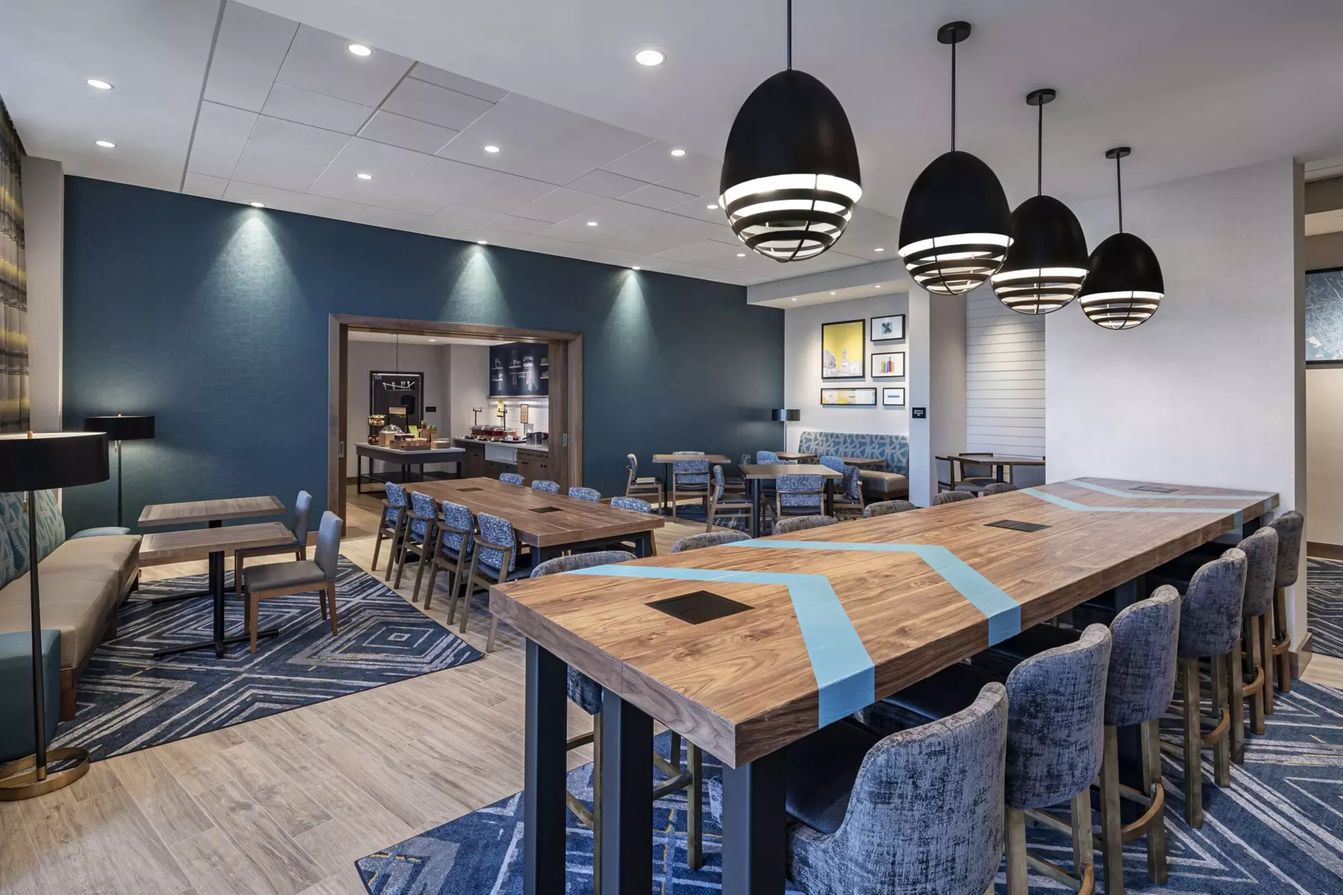 Hampton Inn Boston Woburn - Primary Image