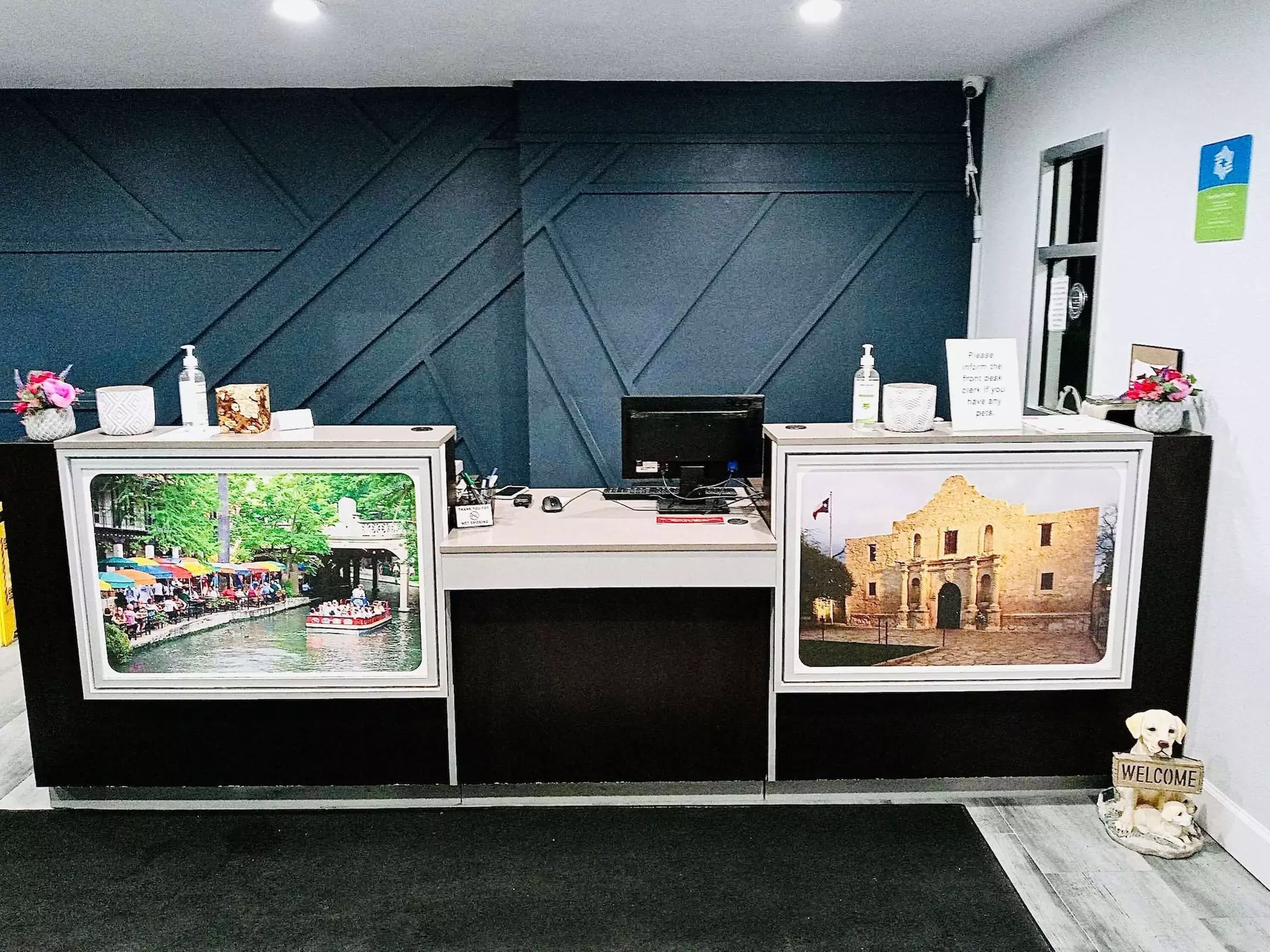 SureStay Hotel by Best Western San Antonio Riverwalk - Primary Image