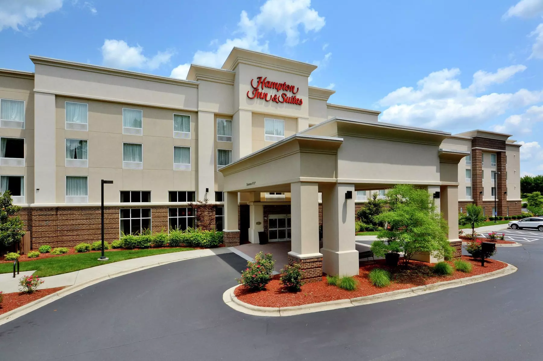 Hampton Inn & Suites Huntersville - Primary Image