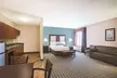 La Quinta Inn & Suites by Wyndham Stonington-Mystic Area - Second Medium