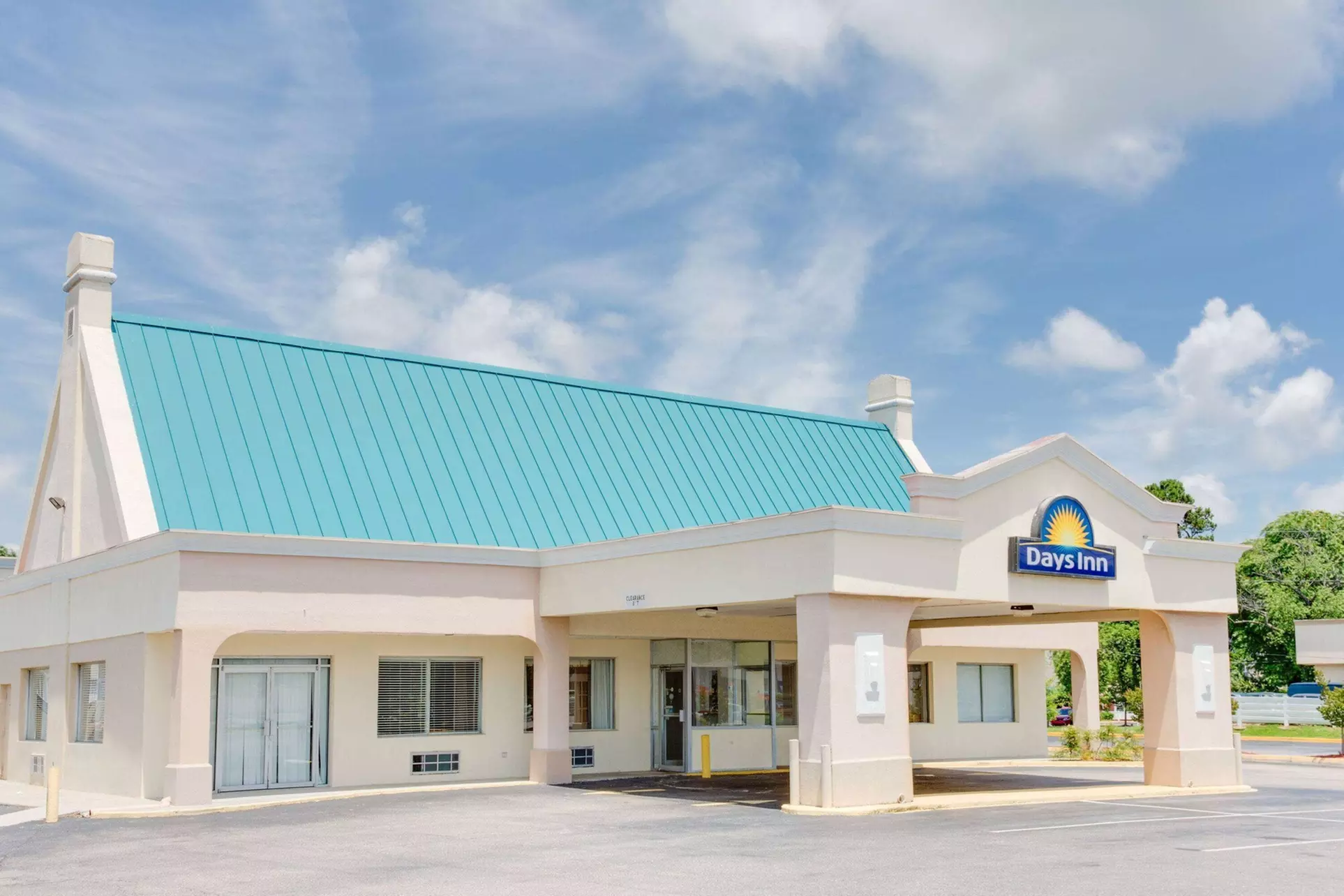 Days Inn by Wyndham Chester - Primary Image