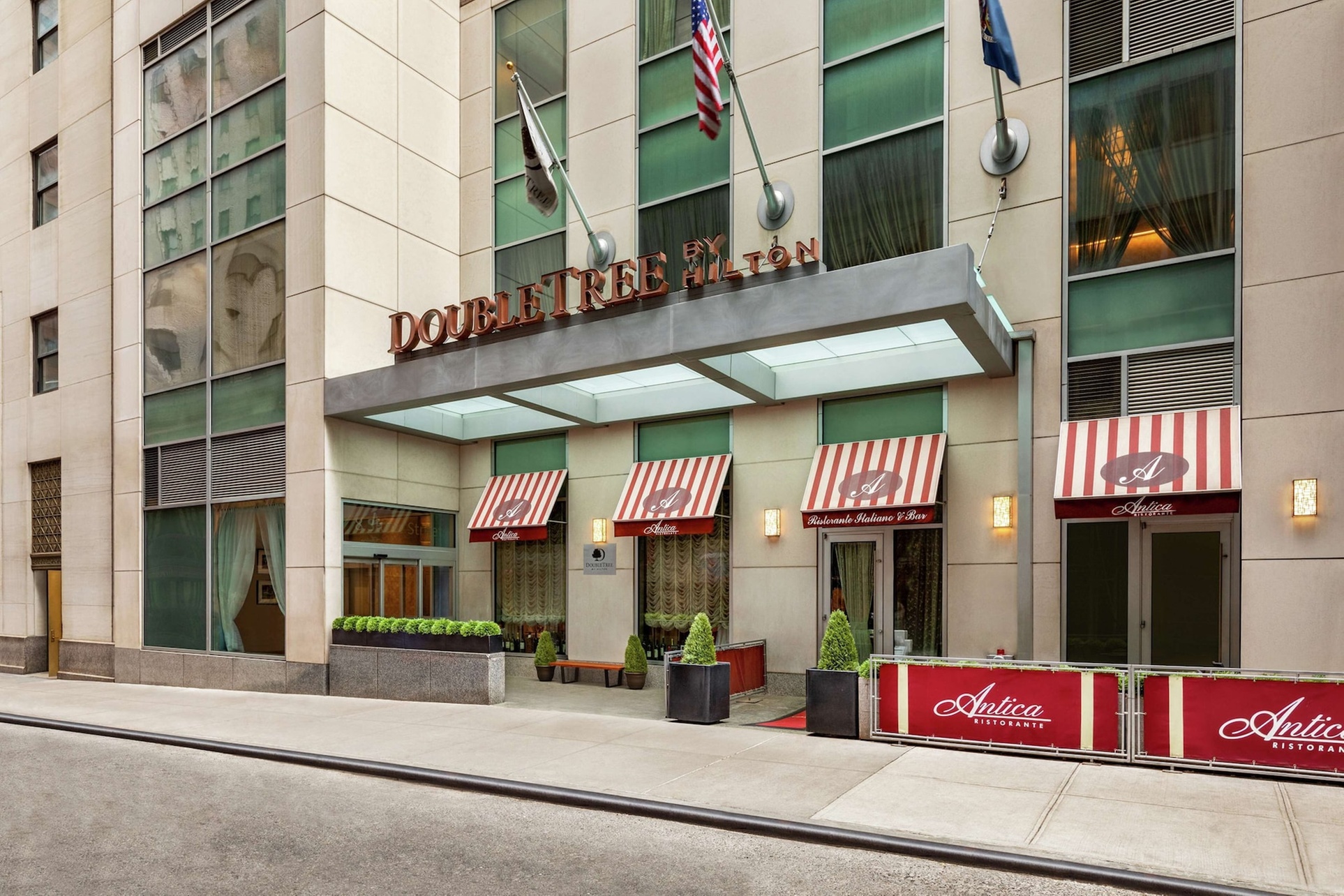 DoubleTree by Hilton New York Downtown - Primary Image