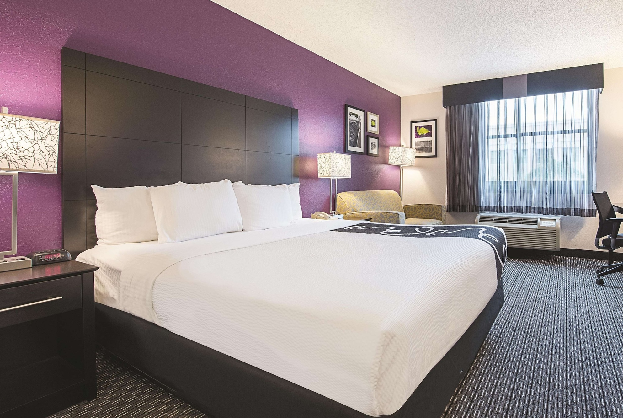 La Quinta Inn & Suites by Wyndham Plantation at SW 6th St