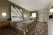 Super 8 by Wyndham Chatsworth/Dalton - Second Medium