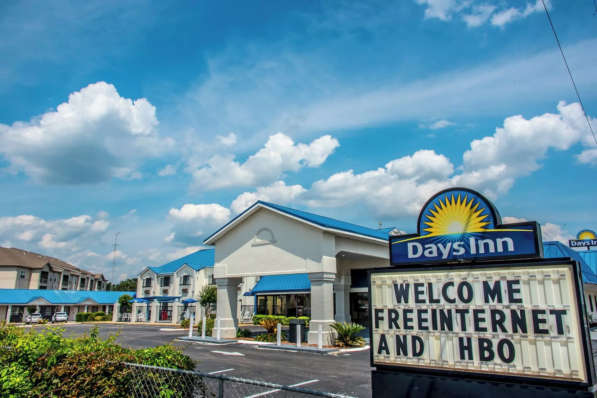 Days Inn by Wyndham Troy - Primary Image