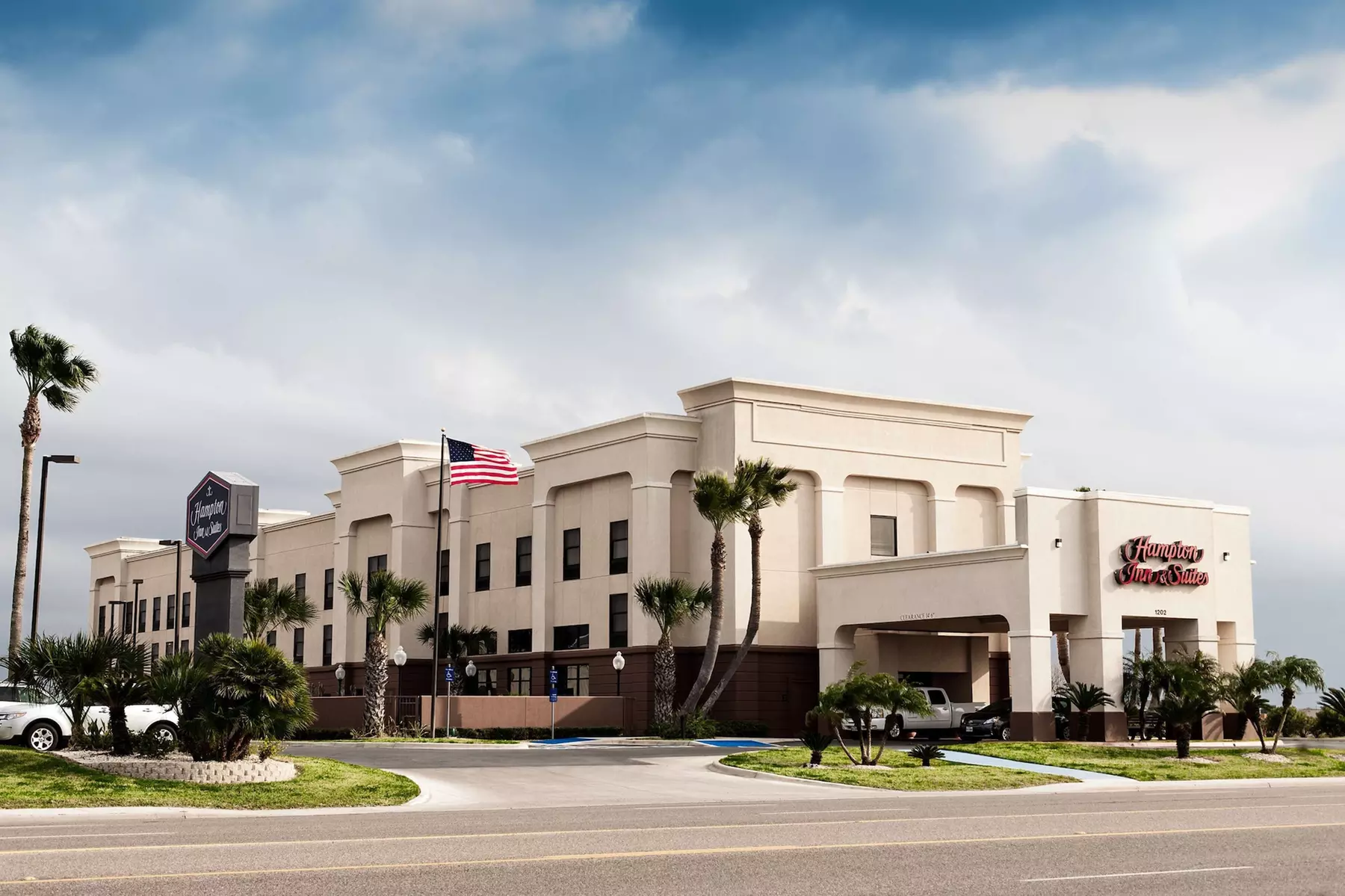 Hampton Inn & Suites Harlingen - Primary Image
