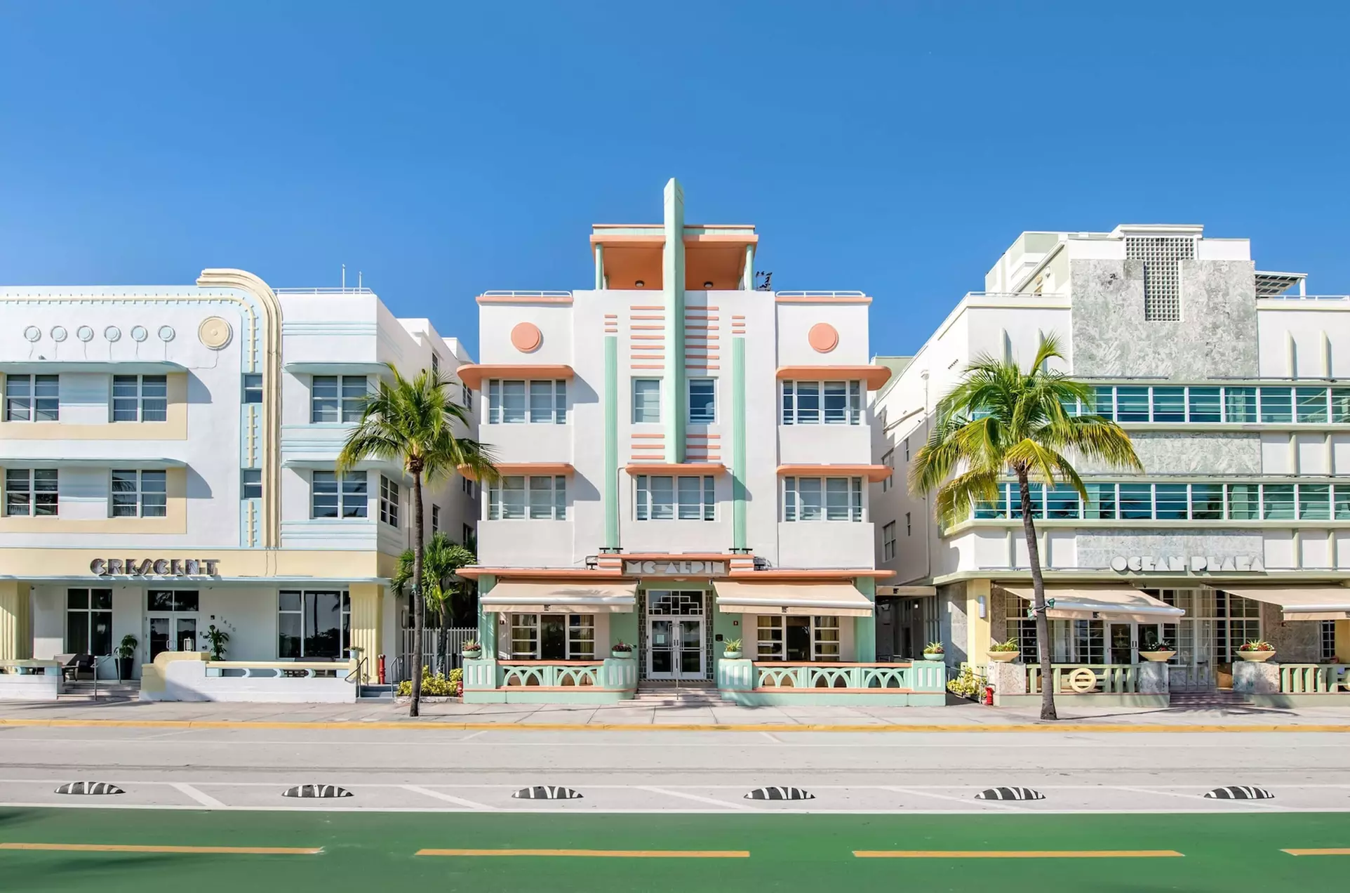 Hilton Vacation Club Crescent on South Beach Miami - Primary Image