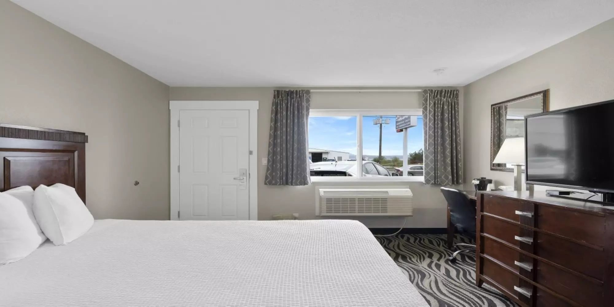 Astoria Rivershore Motel - Primary Image