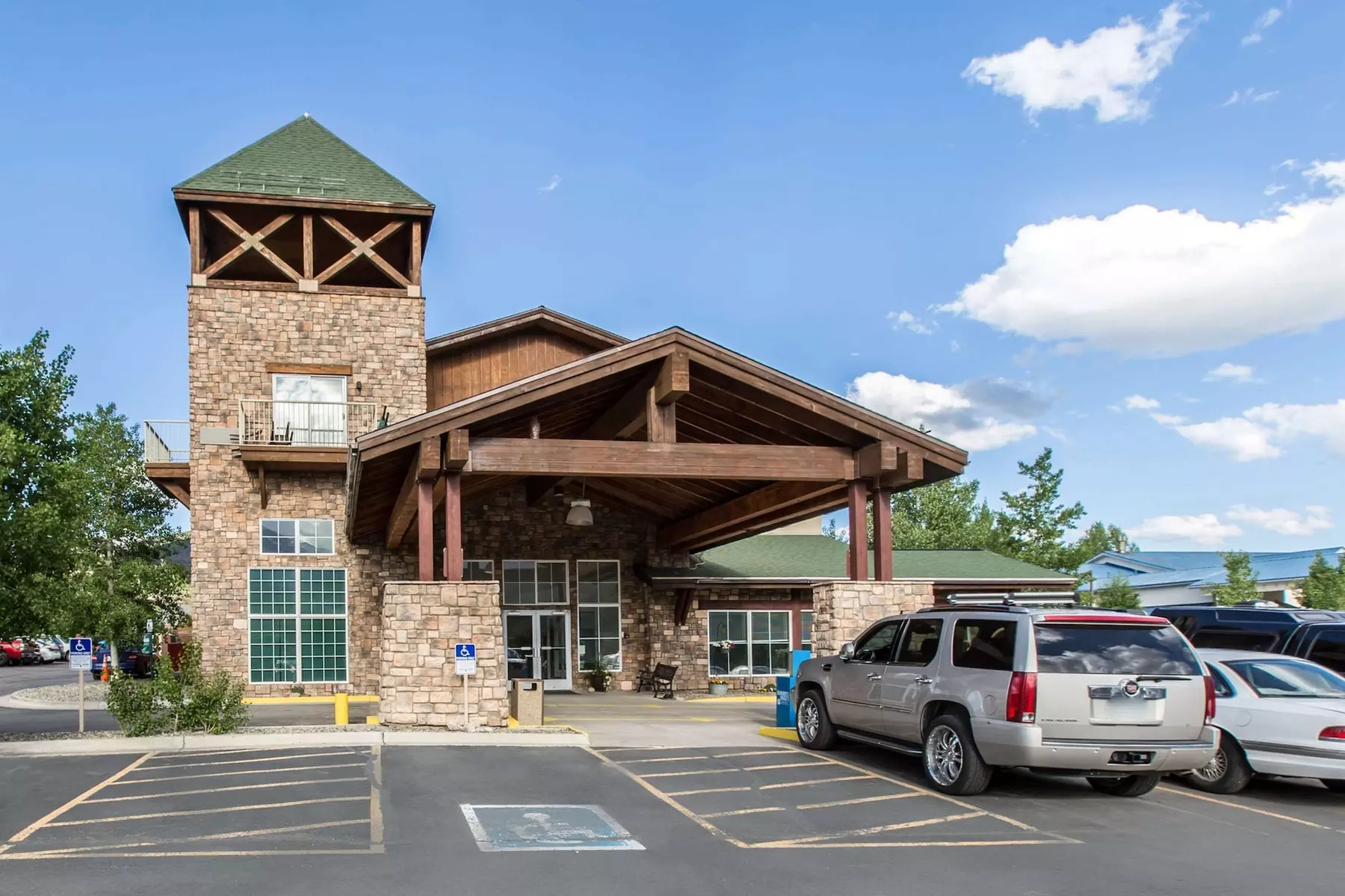 Quality Inn & Suites Silverthorne - Copper Mountain - Primary Image