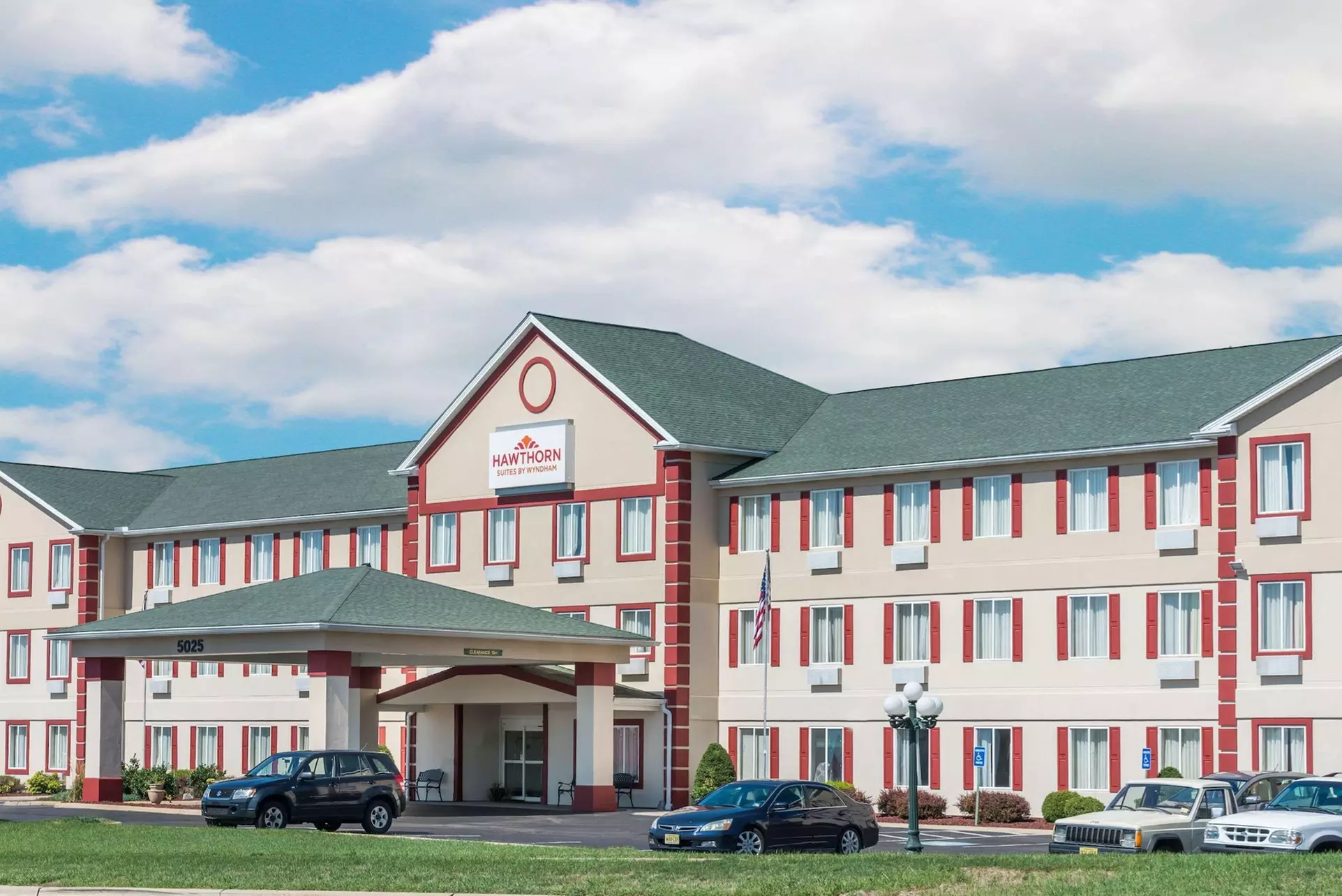 Hawthorn Extended Stay by Wyndham Seville - Primary Image