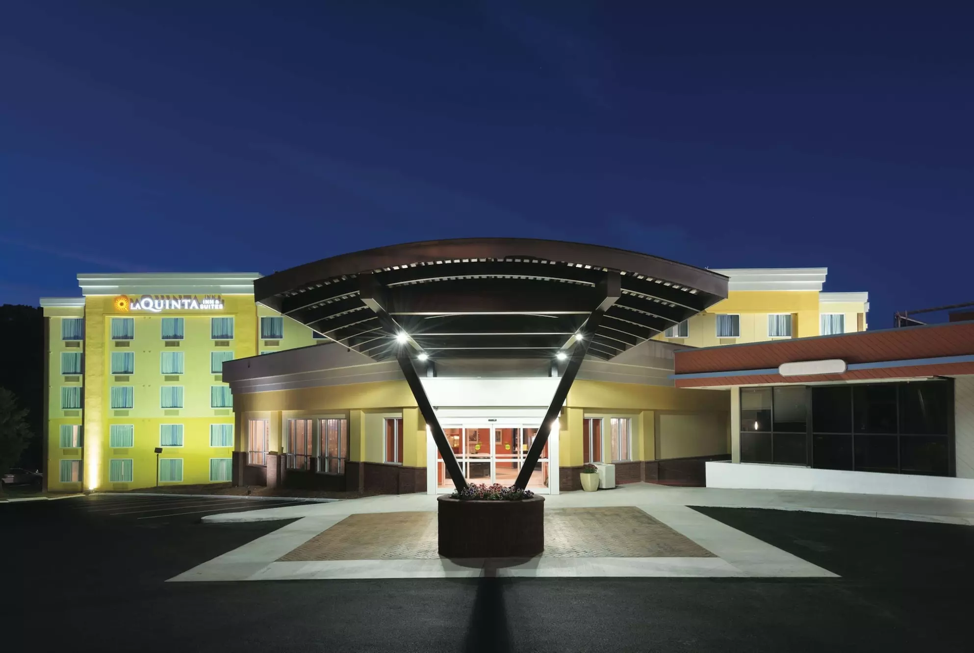 La Quinta Inn & Suites by Wyndham Lynchburg at Liberty Univ. - Primary Image