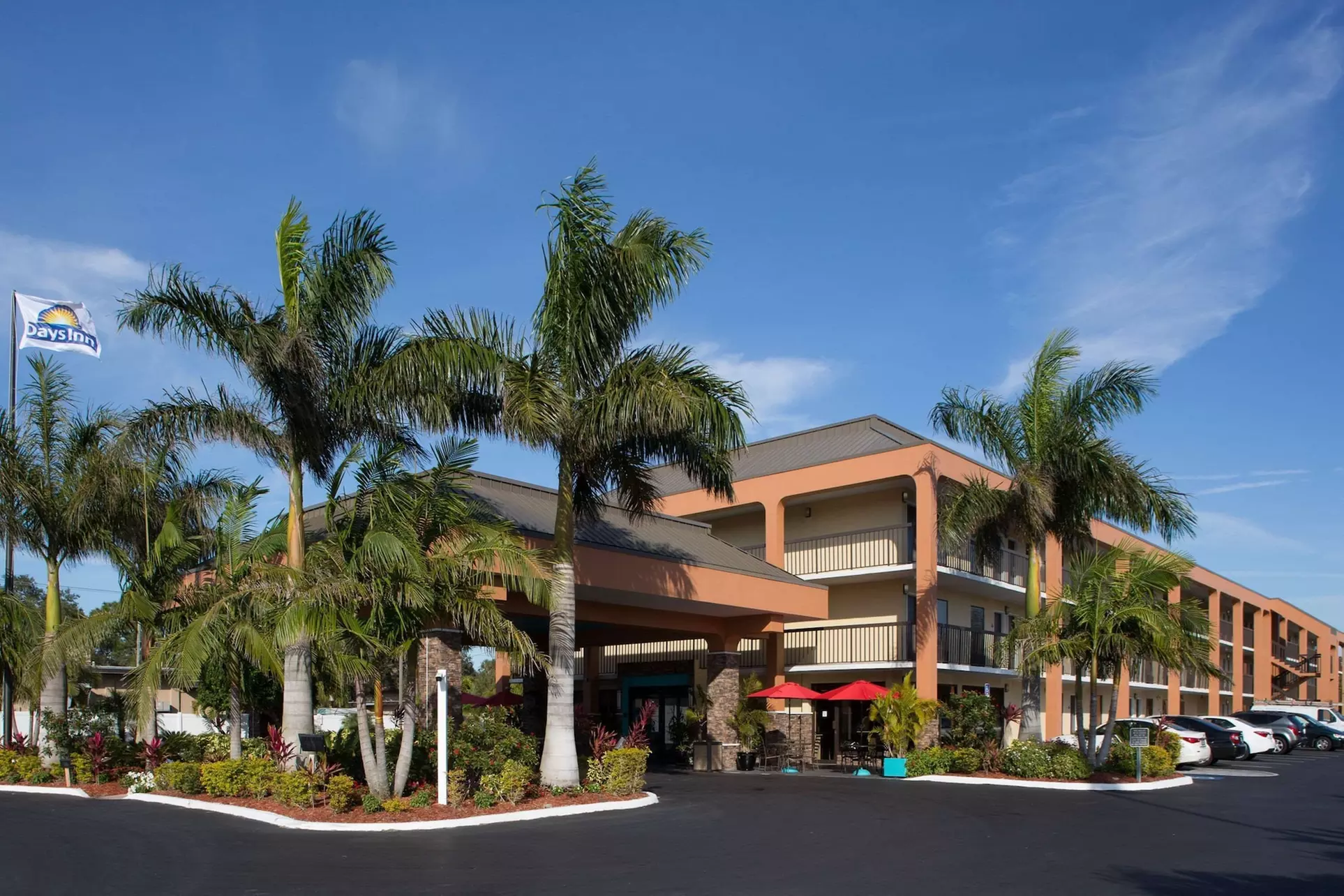 Days Inn by Wyndham Sarasota Bay - Primary Image