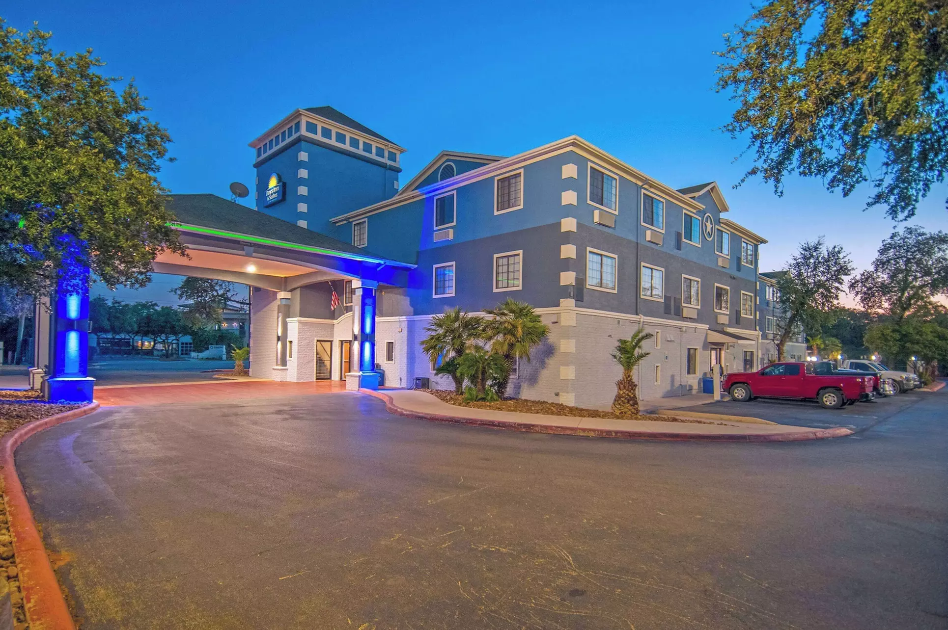 Days Inn by Wyndham Suites San Antonio North/Stone Oak - Primary Image