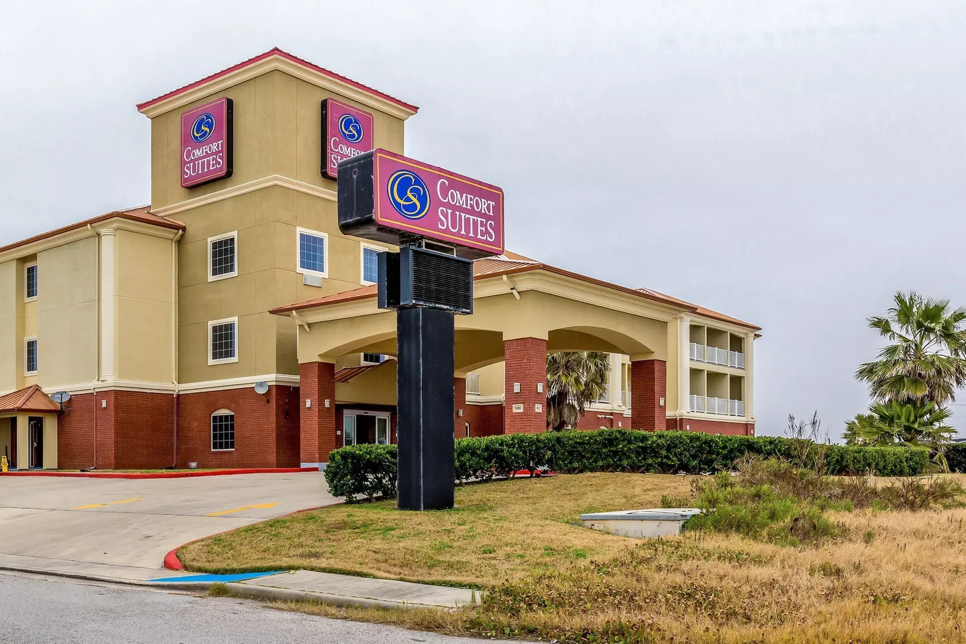 Comfort Suites Galveston - Primary Image