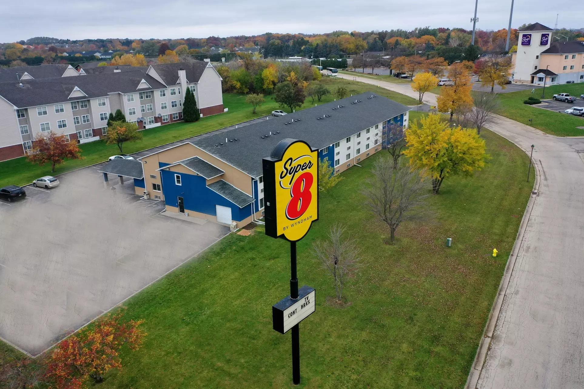 Super 8 by Wyndham Rockford I-90/Casino District - Primary Image