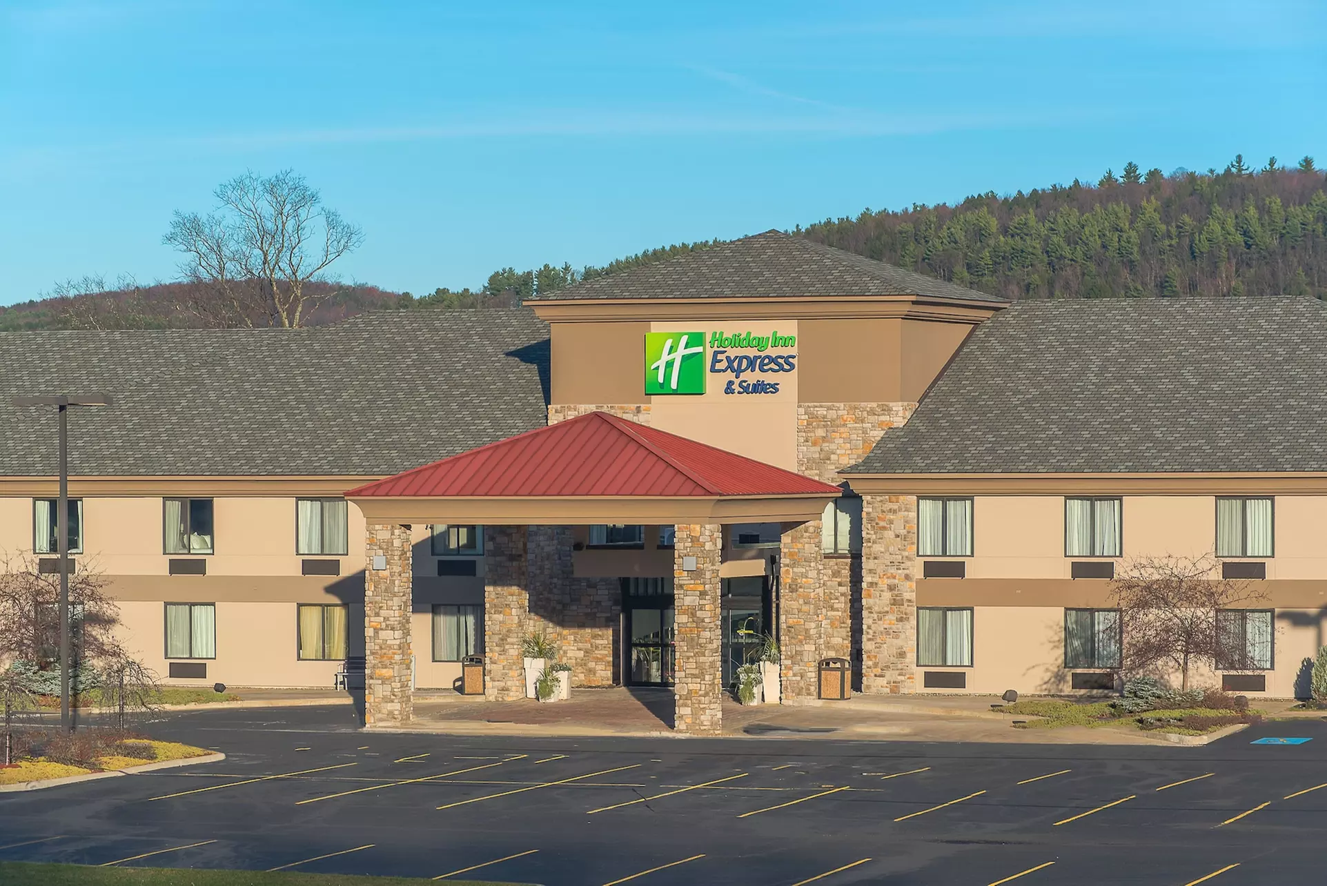 Holiday Inn Express & Suites Cooperstown by IHG - Primary Image