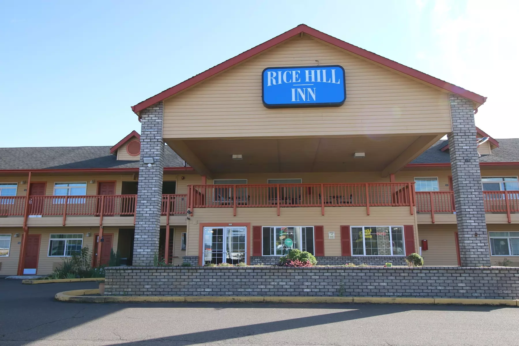 Rice Hill Inn - Primary Image