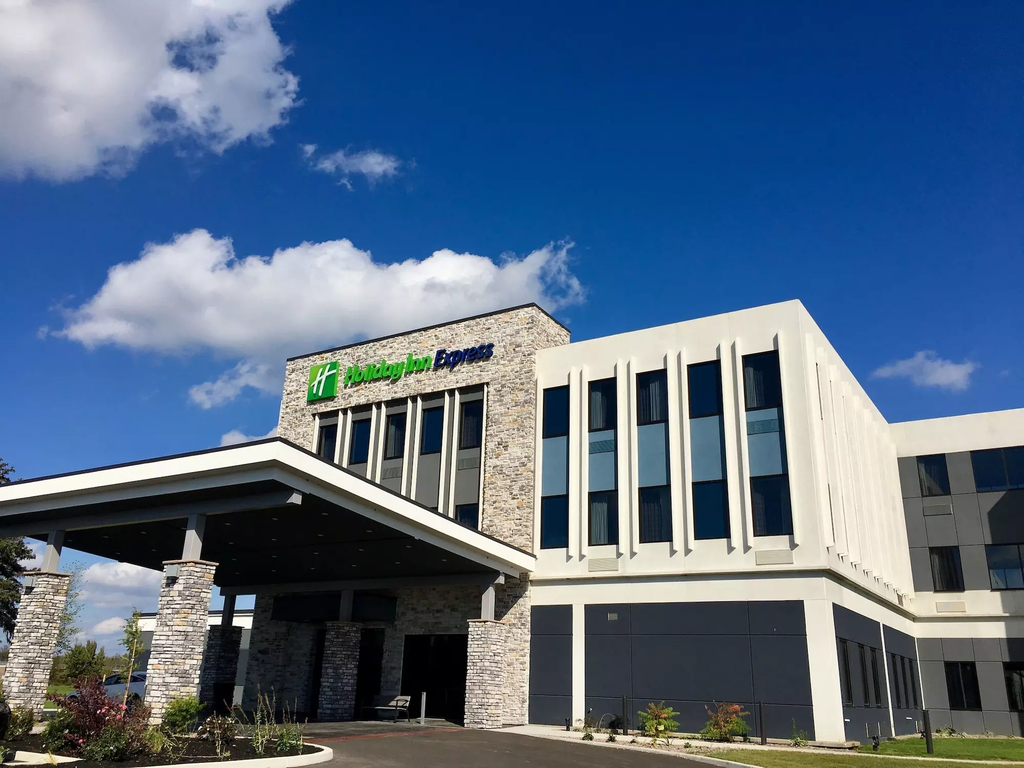 Holiday Inn Express Grand Island - Niagara Falls, an IHG Hotel - Primary Image