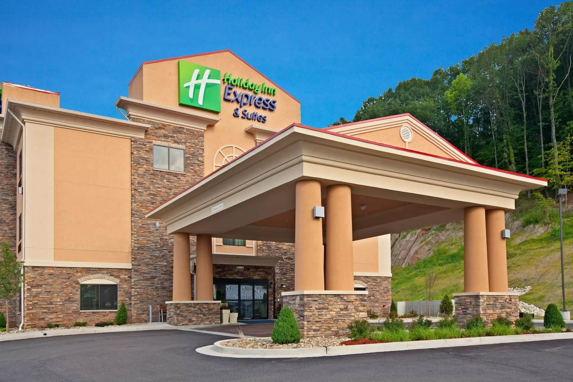 Holiday Inn Express Hotel & Suites RIPLEY by IHG - Primary Image