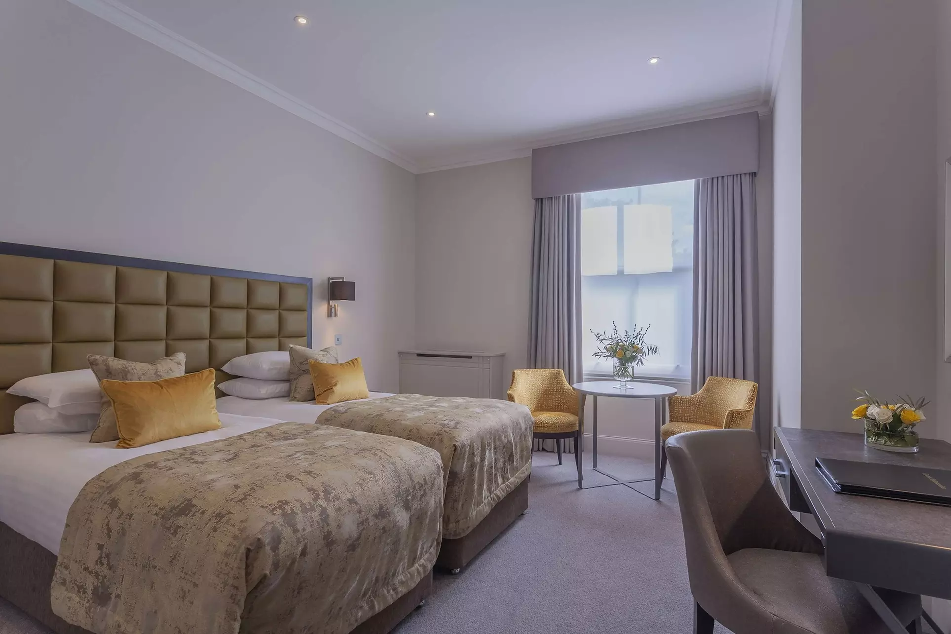 Oatlands Park Hotel - Primary Image