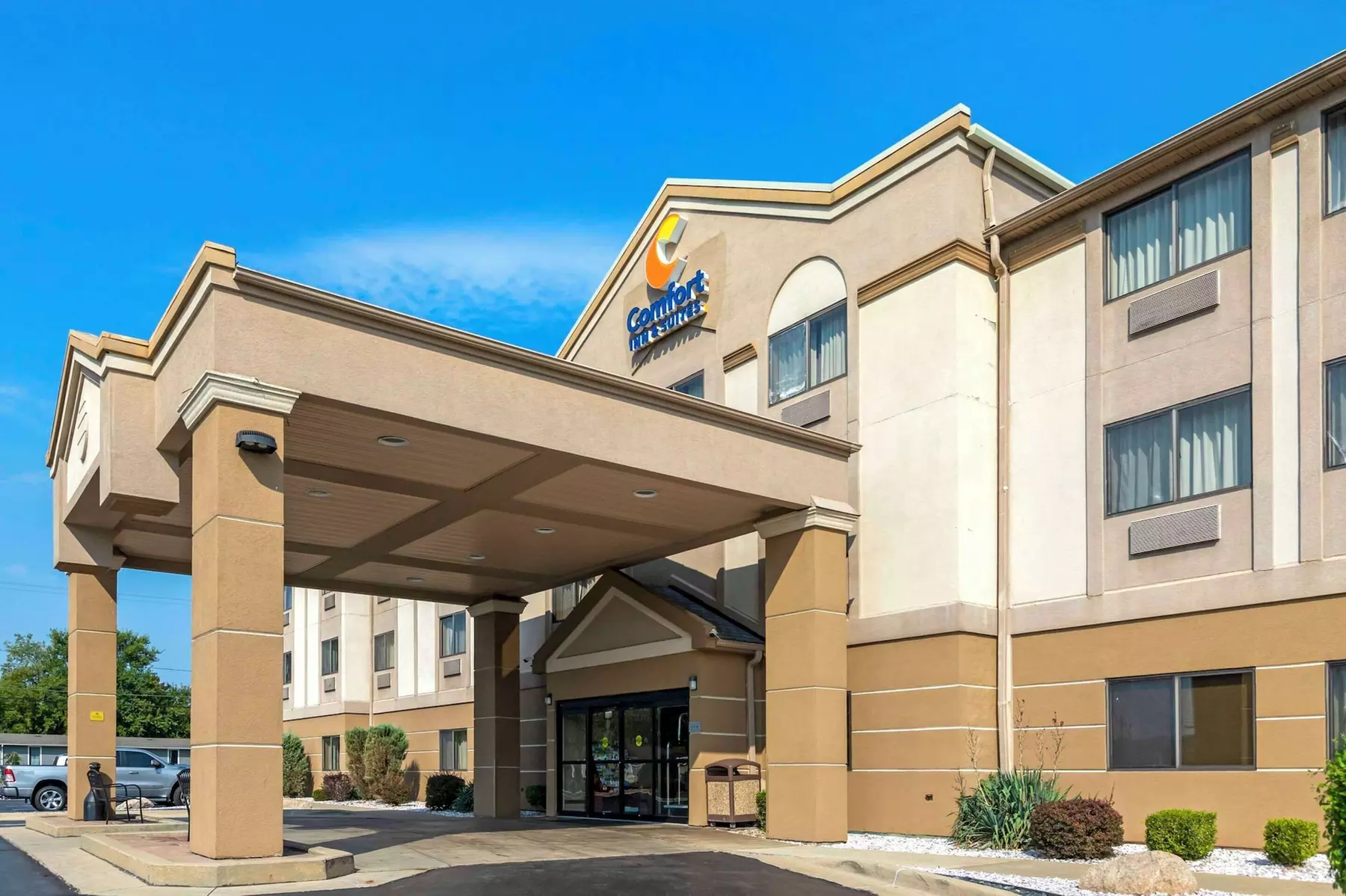 Comfort Inn & Suites Jackson North - Primary Image