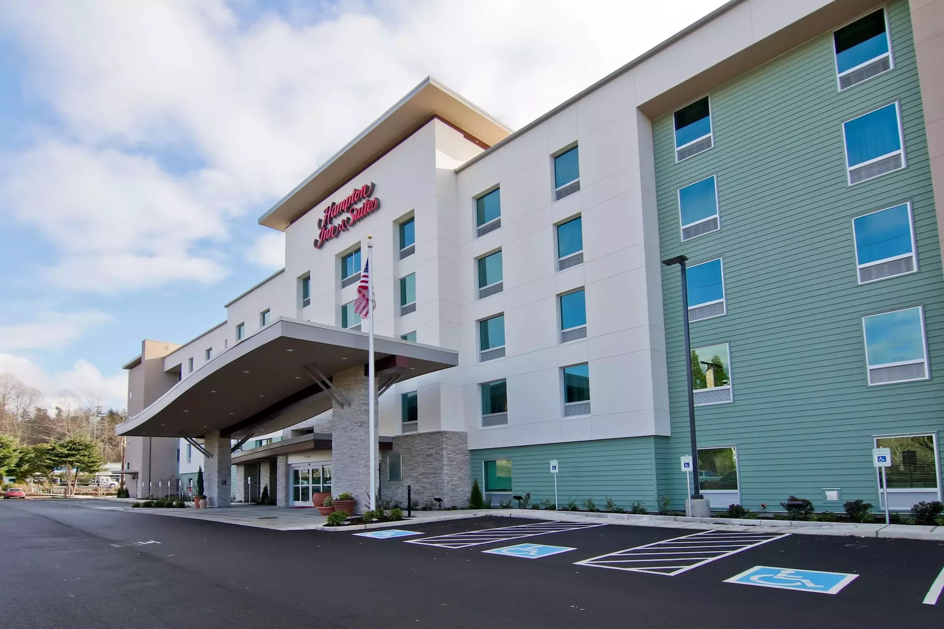 Hampton Inn & Suites Bellevue Downtown-Seattle, WA - Primary Image