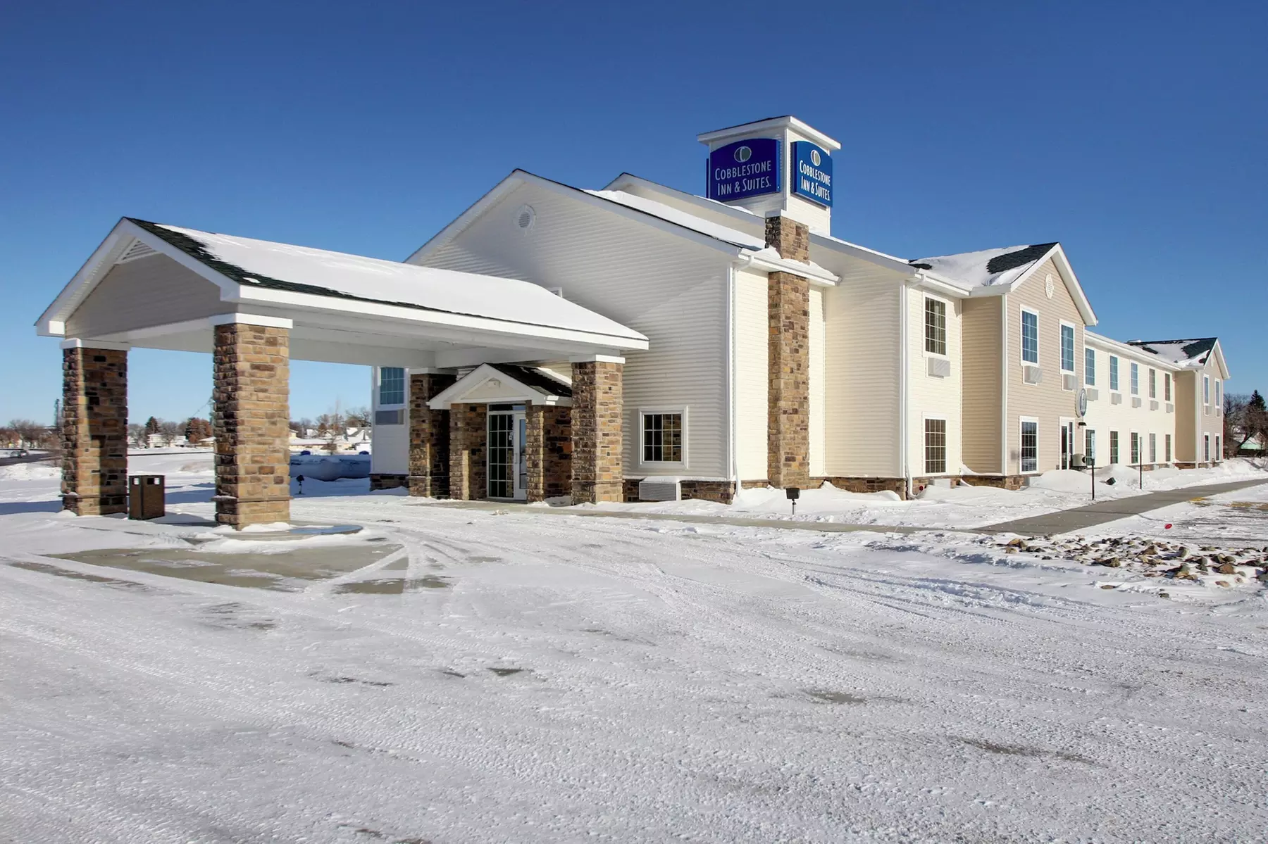 Cobblestone Inn & Suites - Harvey - Primary Image