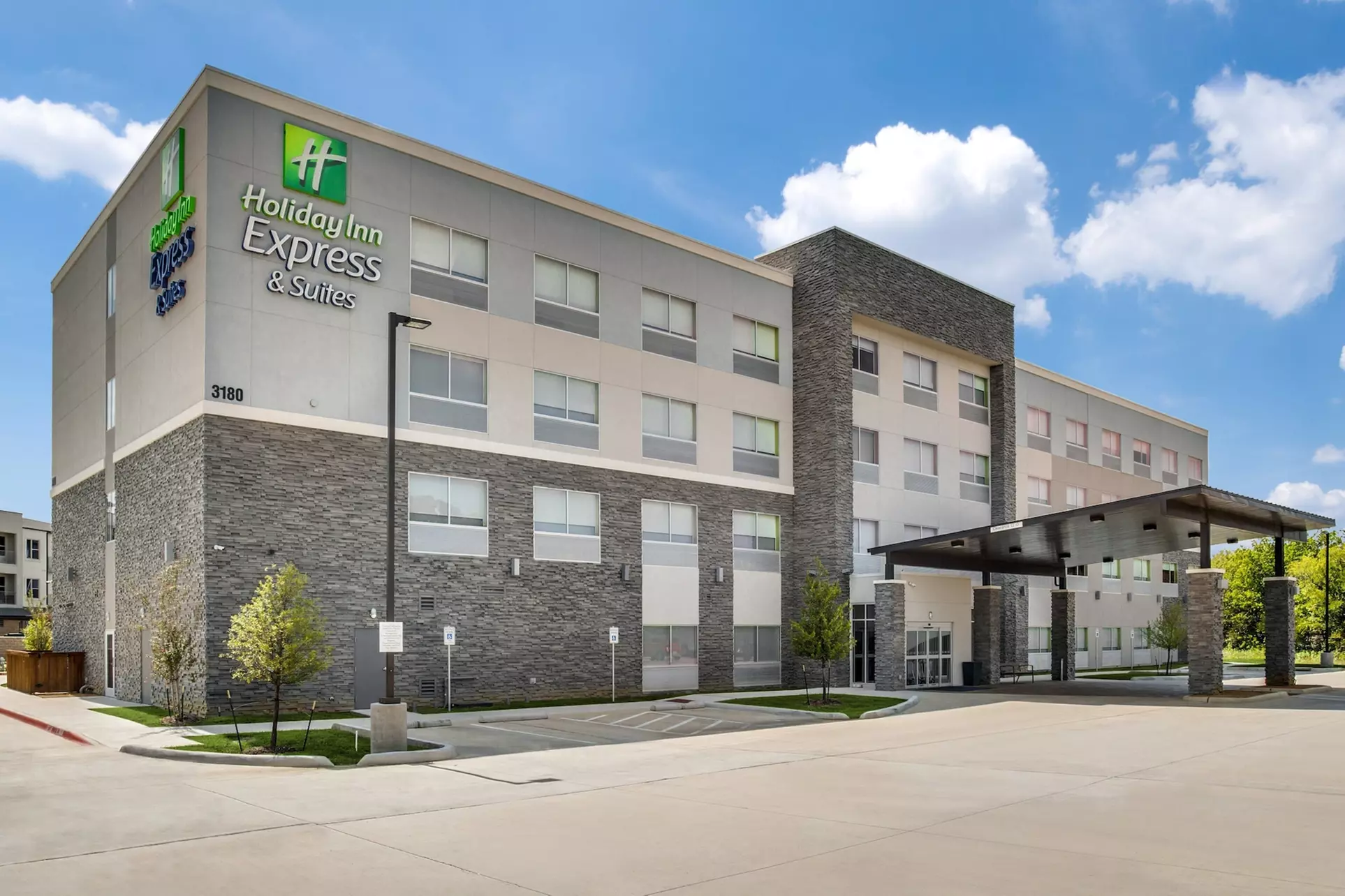 Holiday Inn Express And Suites Denton South by IHG - Primary Image