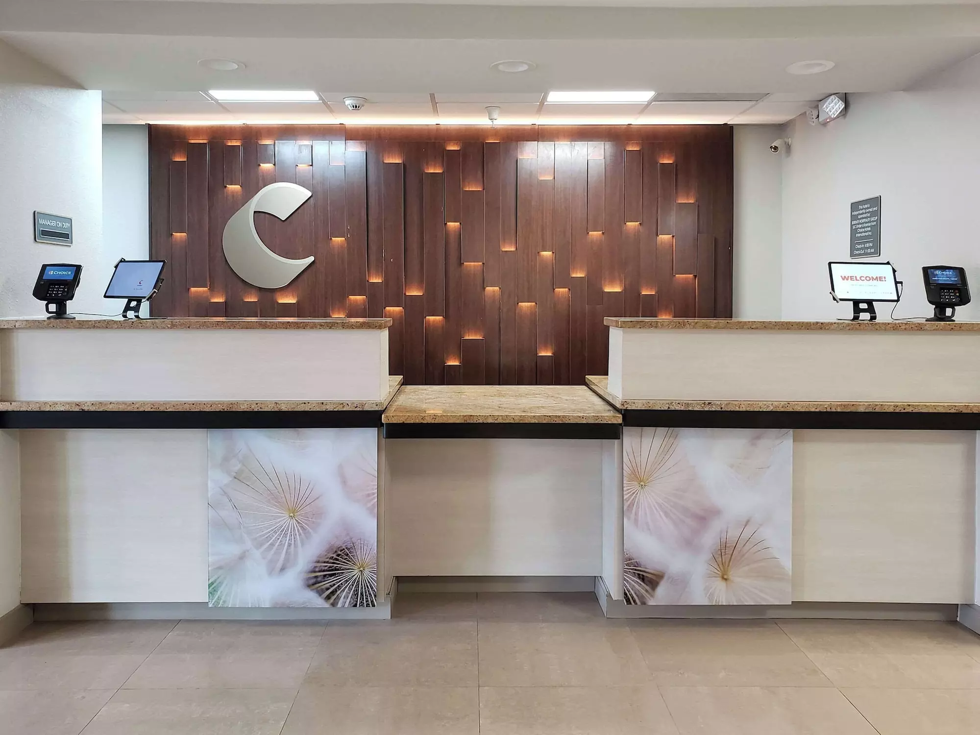 Comfort Inn & Suites - Primary Image