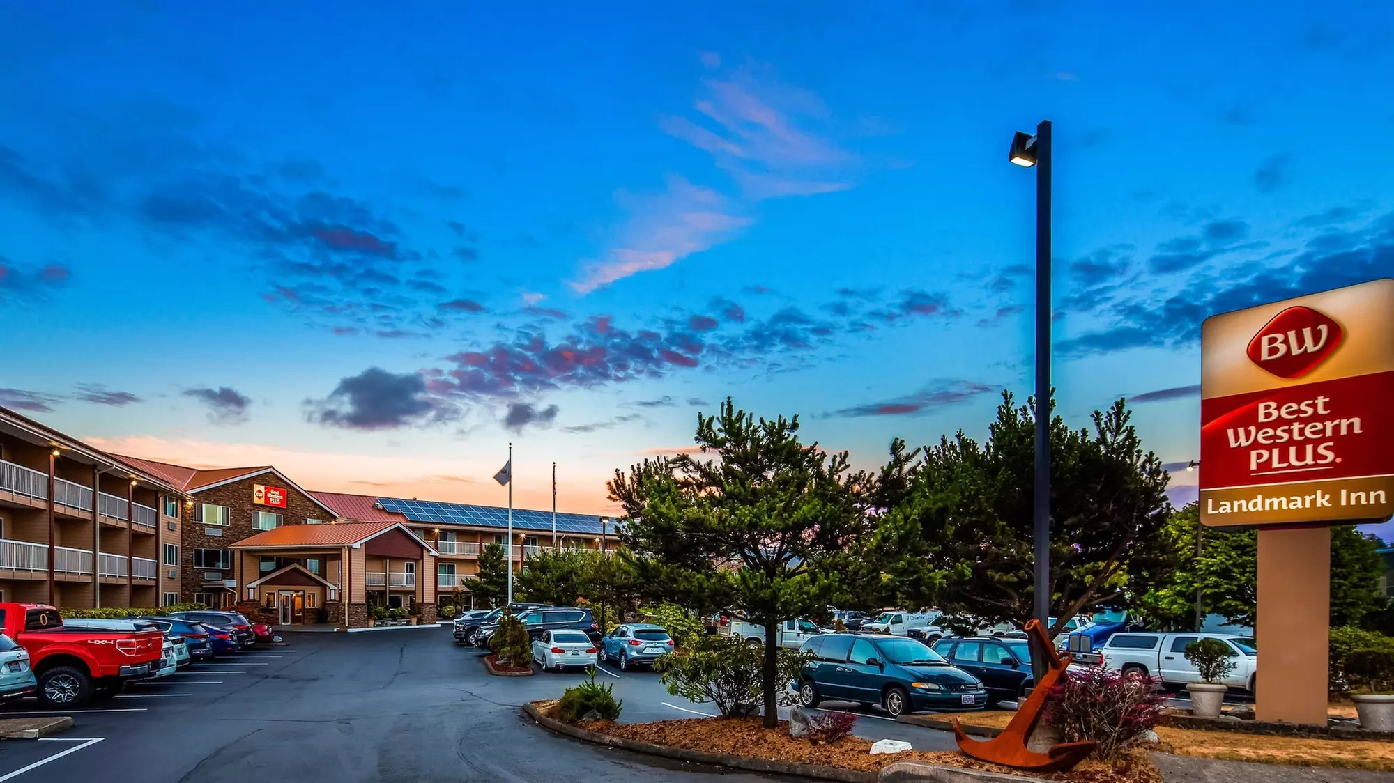 Best Western Plus Landmark Inn - Primary Image