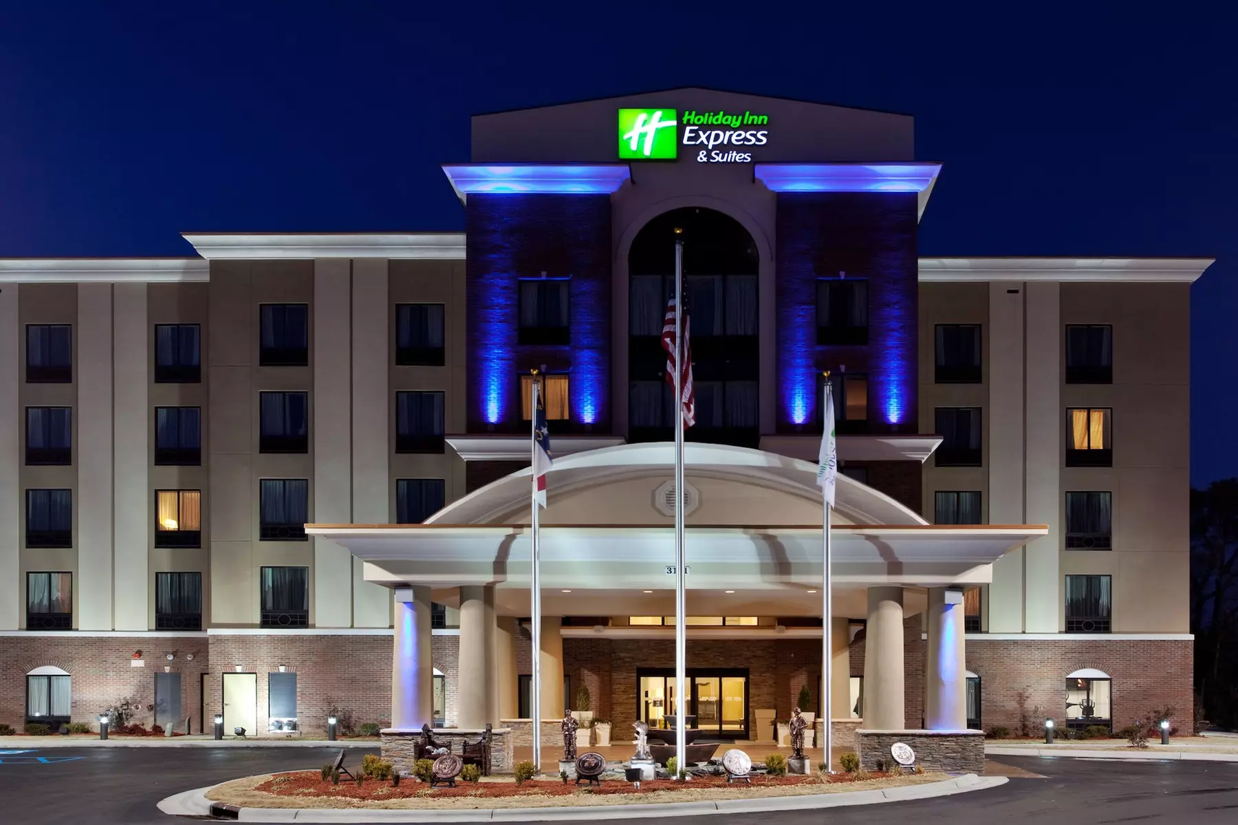Holiday Inn Express & Suites Hope Mills-Fayetteville Arpt by IHG - Primary Image