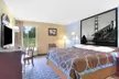 Super 8 by Wyndham Booneville - Second Medium