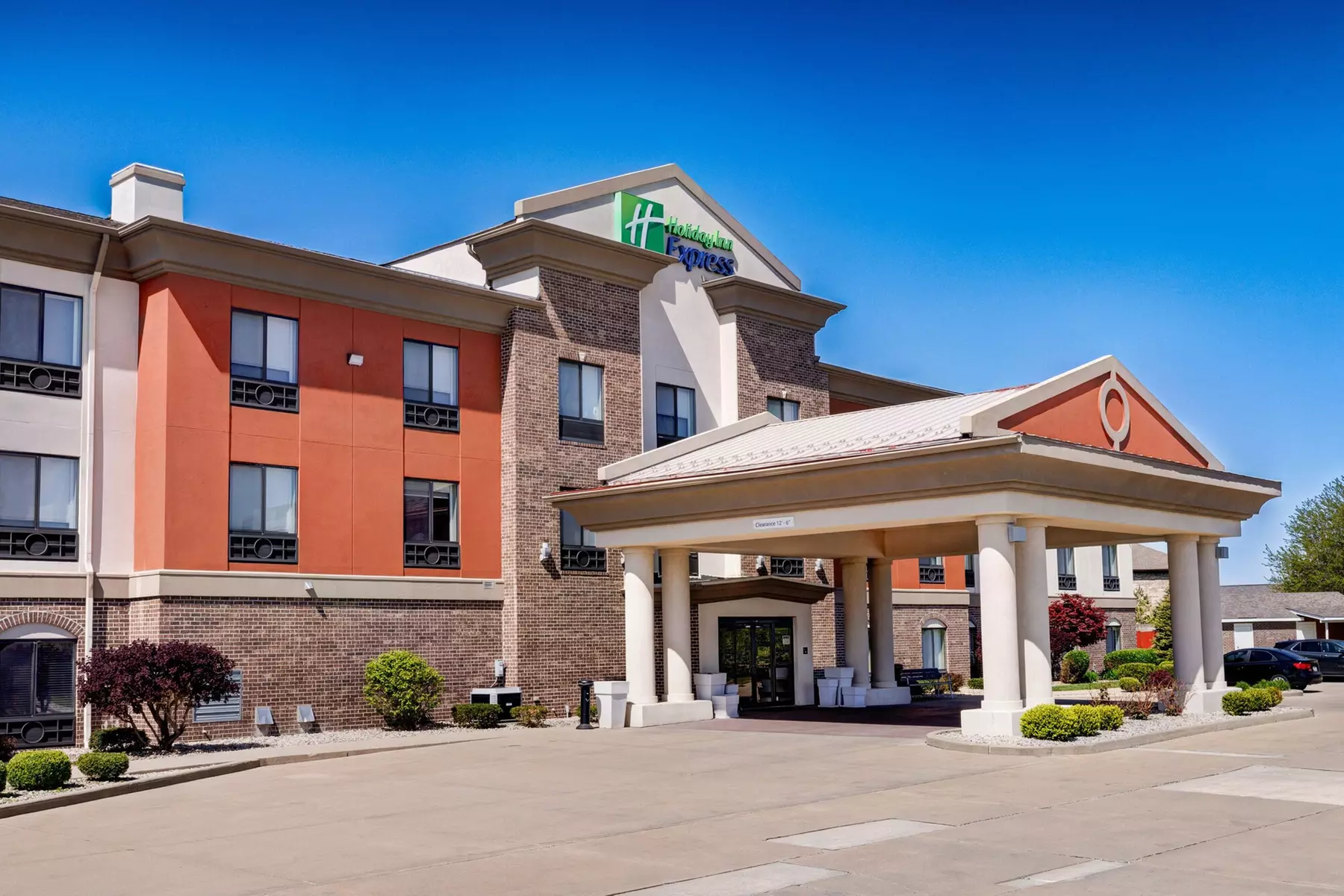 Holiday Inn Express & Suites Shelbyville Indianapolis by IHG - Primary Image