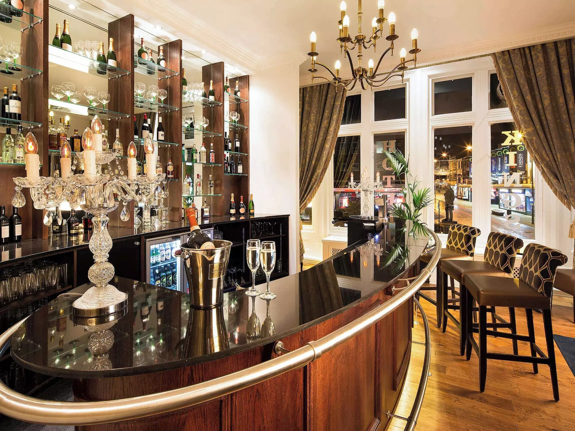 Mercure Darlington Kings Hotel - Primary Image