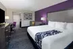 La Quinta Inn & Suites by Wyndham Kennesaw - Second Medium