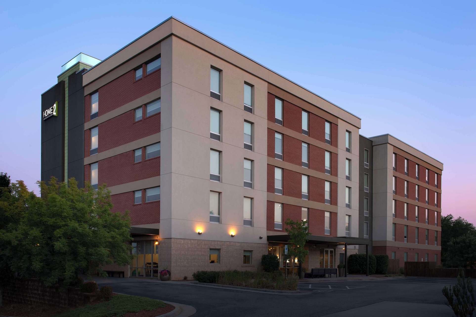 Home2 Suites by Hilton Greensboro Airport, NC