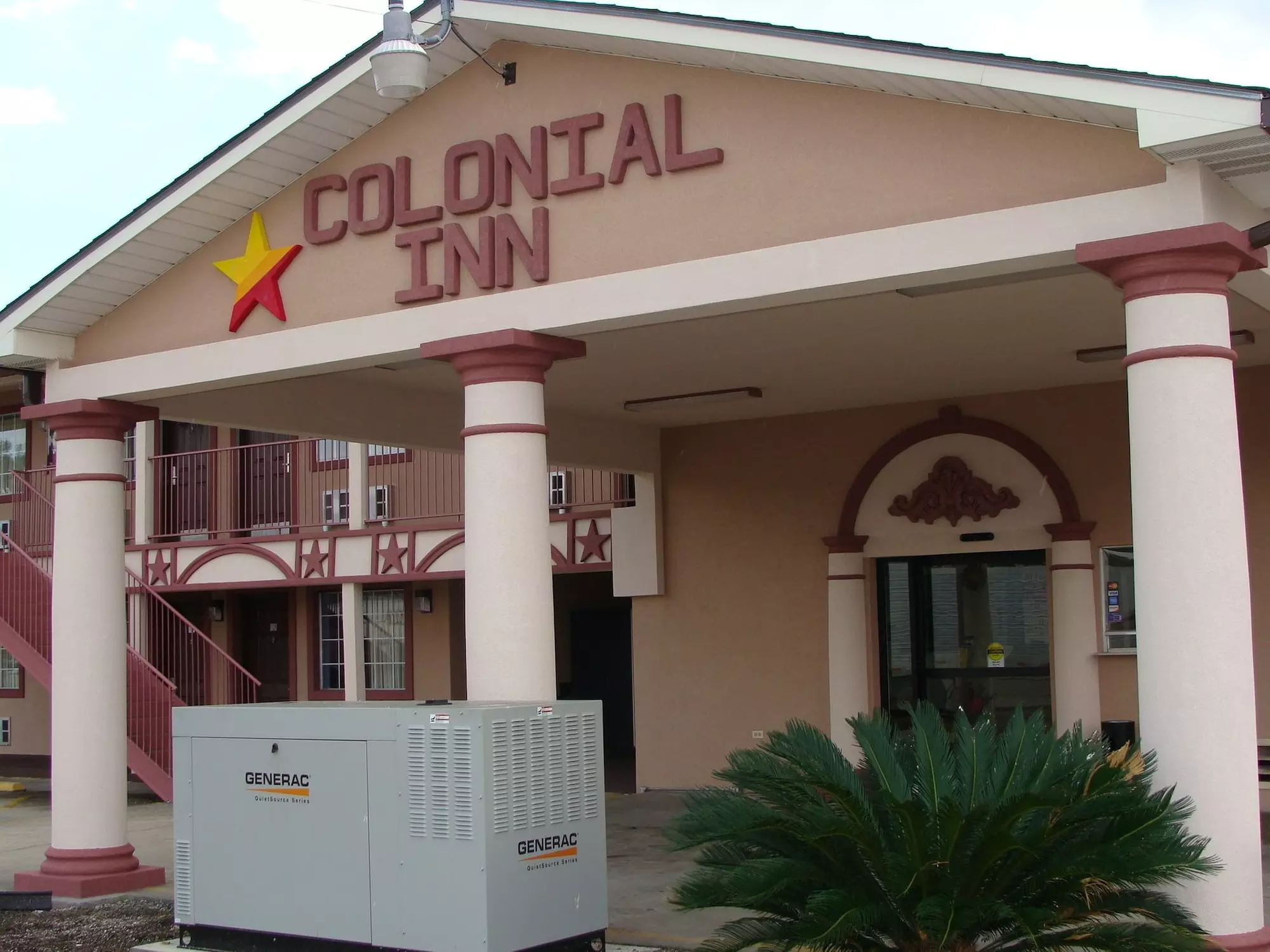 Colonial Inn - Primary Image