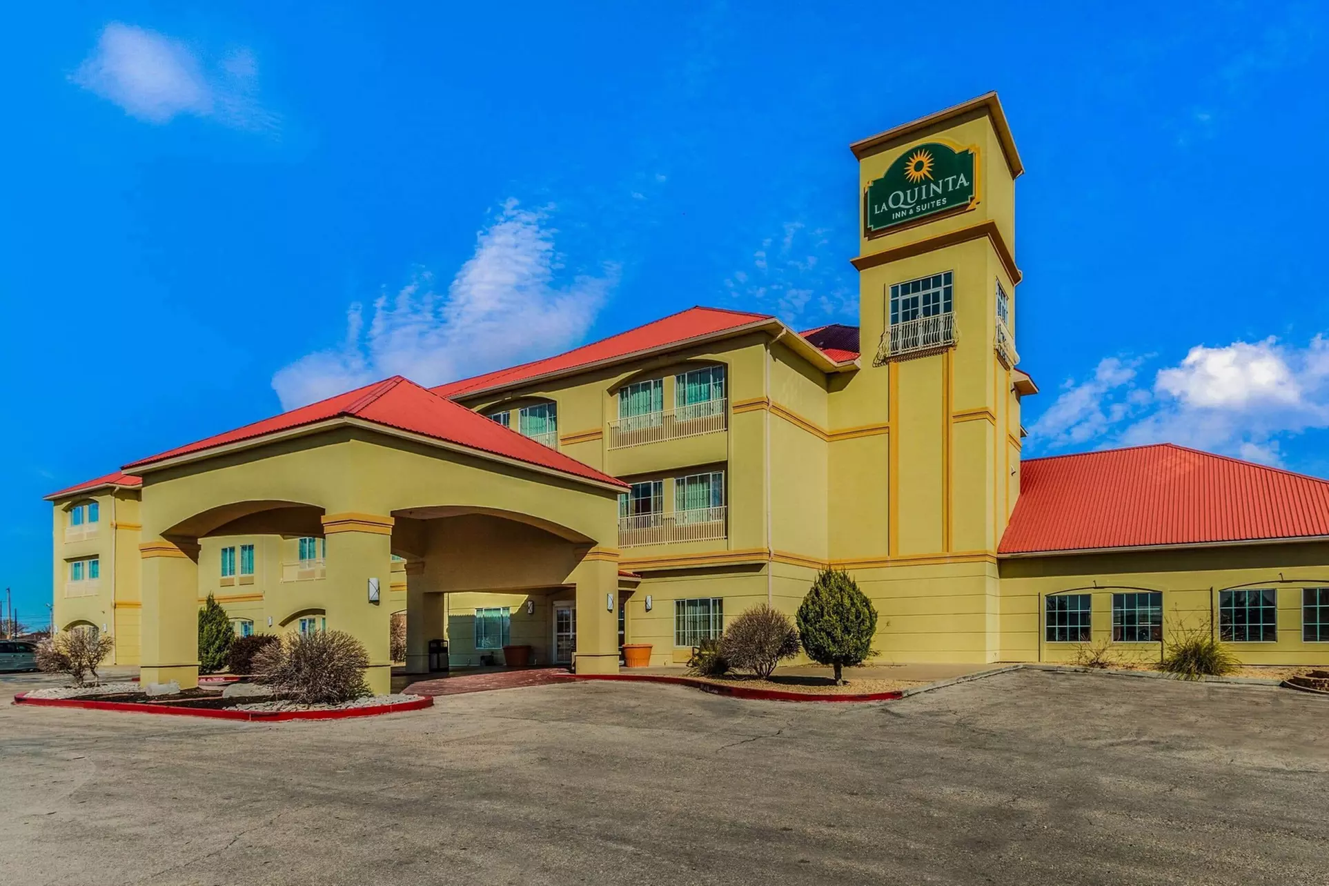 La Quinta Inn & Suites by Wyndham Hobbs - Primary Image