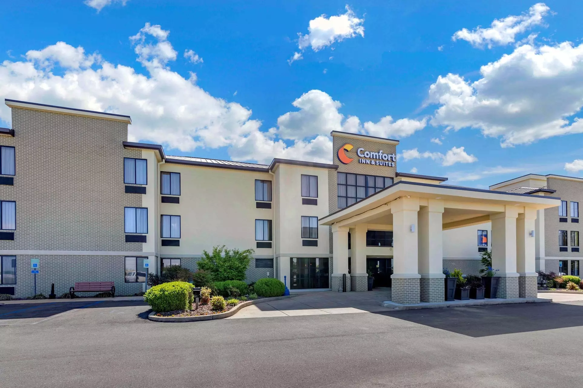 Comfort Inn & Suites Lincoln Talladega I-20 - Primary Image