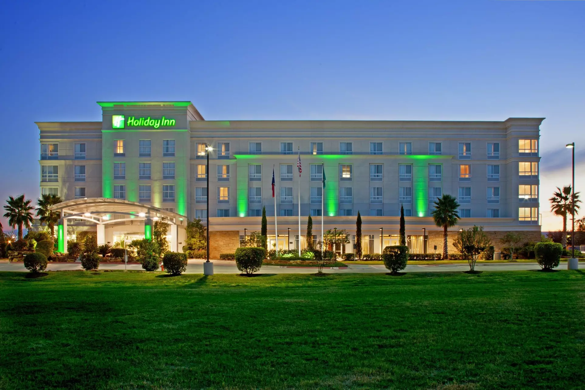 Holiday Inn & Suites College Station - Aggieland by IHG - Primary Image
