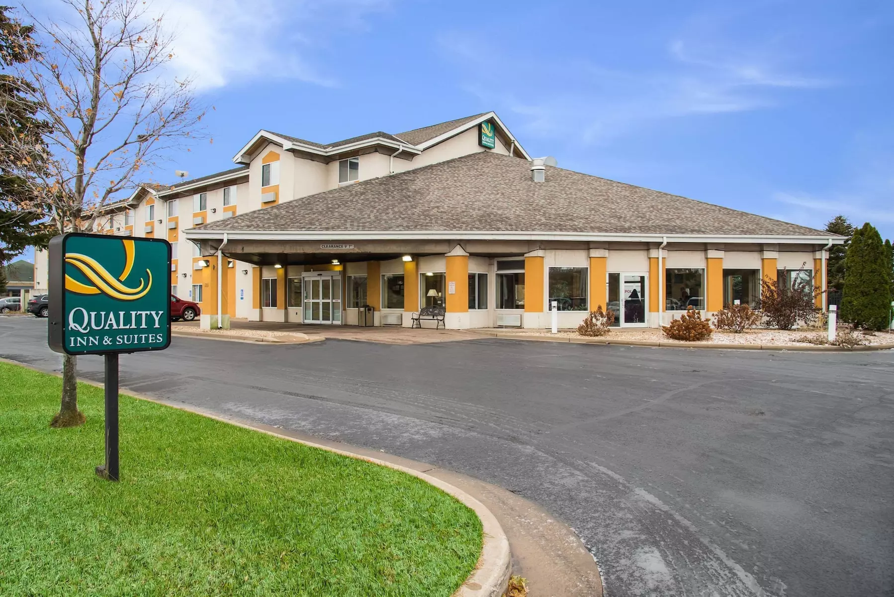 Quality Inn & Suites - Primary Image