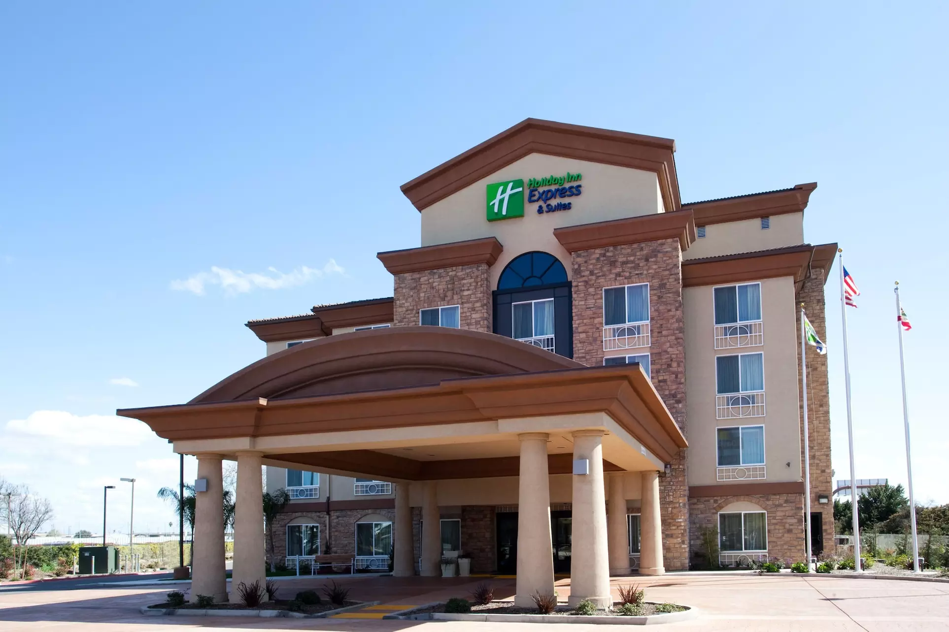 Holiday Inn Express Hotel & Suites Fresno South, an IHG Hotel - Primary Image
