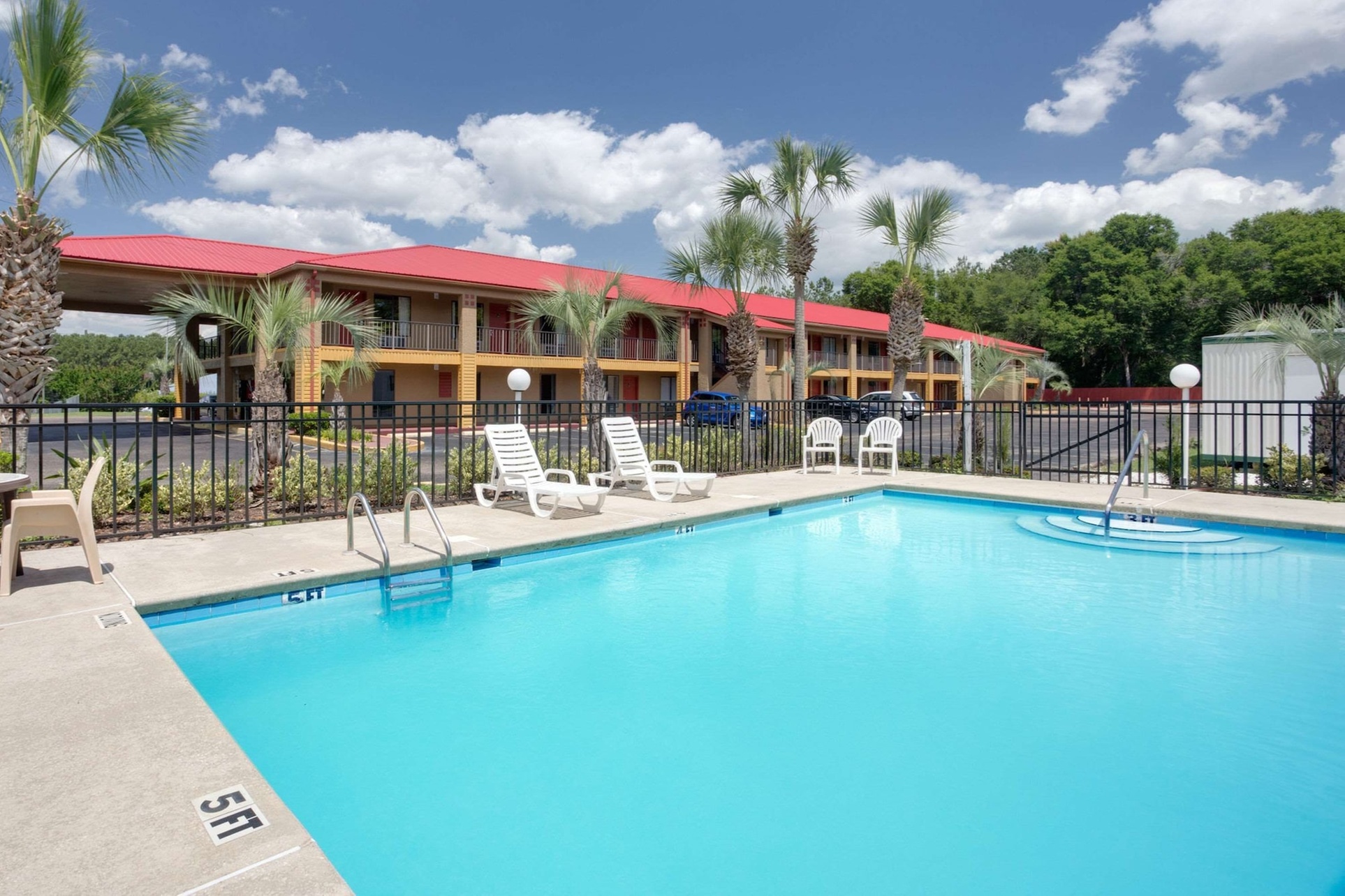 Super 8 by Wyndham Defuniak Springs