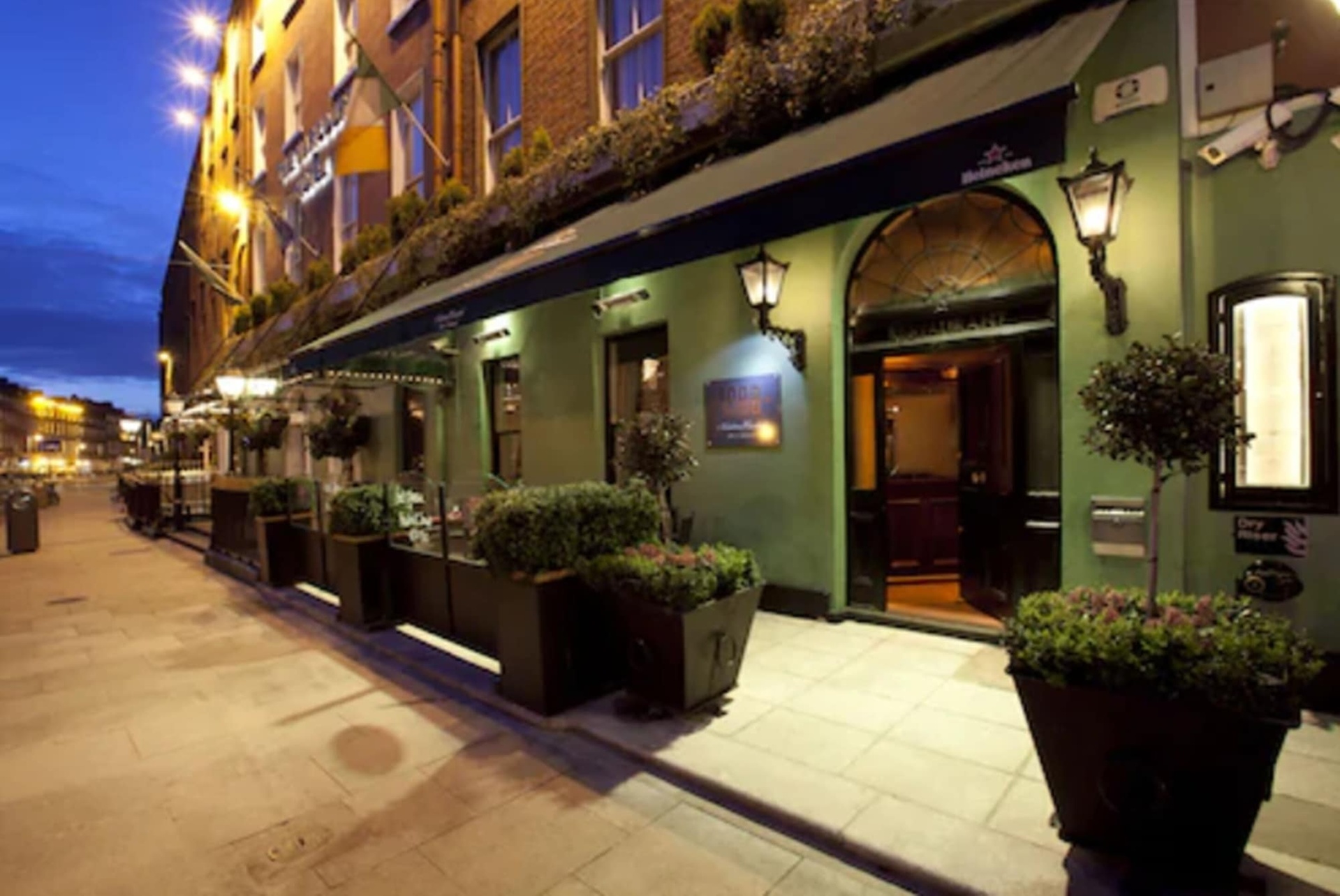 Harcourt Hotel