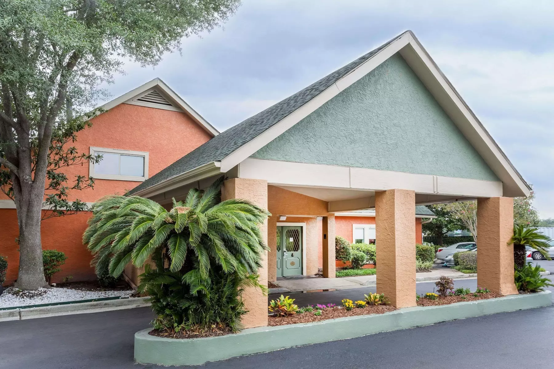 Hawthorn Suites by Wyndham North Charleston, SC - Primary Image