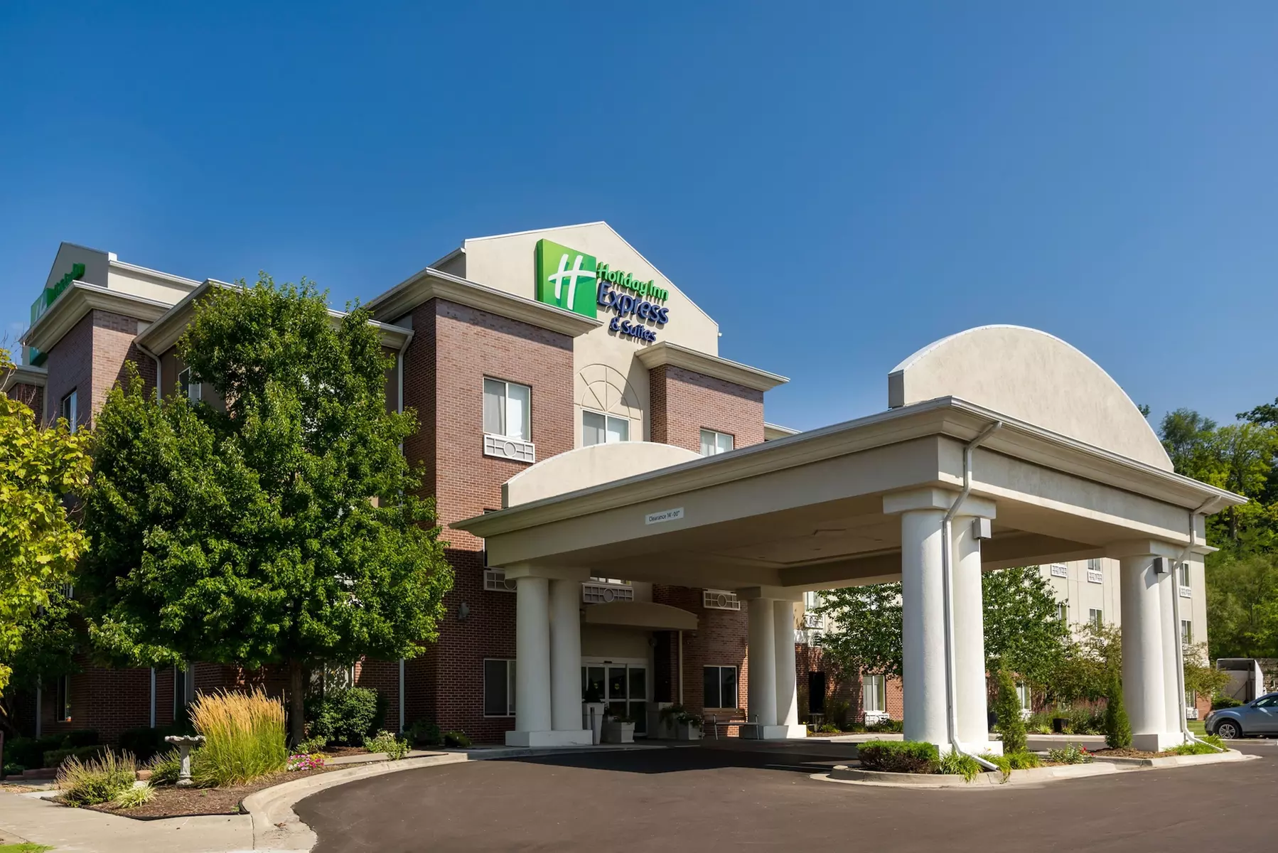 Holiday Inn Express Hotel & Suites Independence-Kansas City by IHG - Primary Image