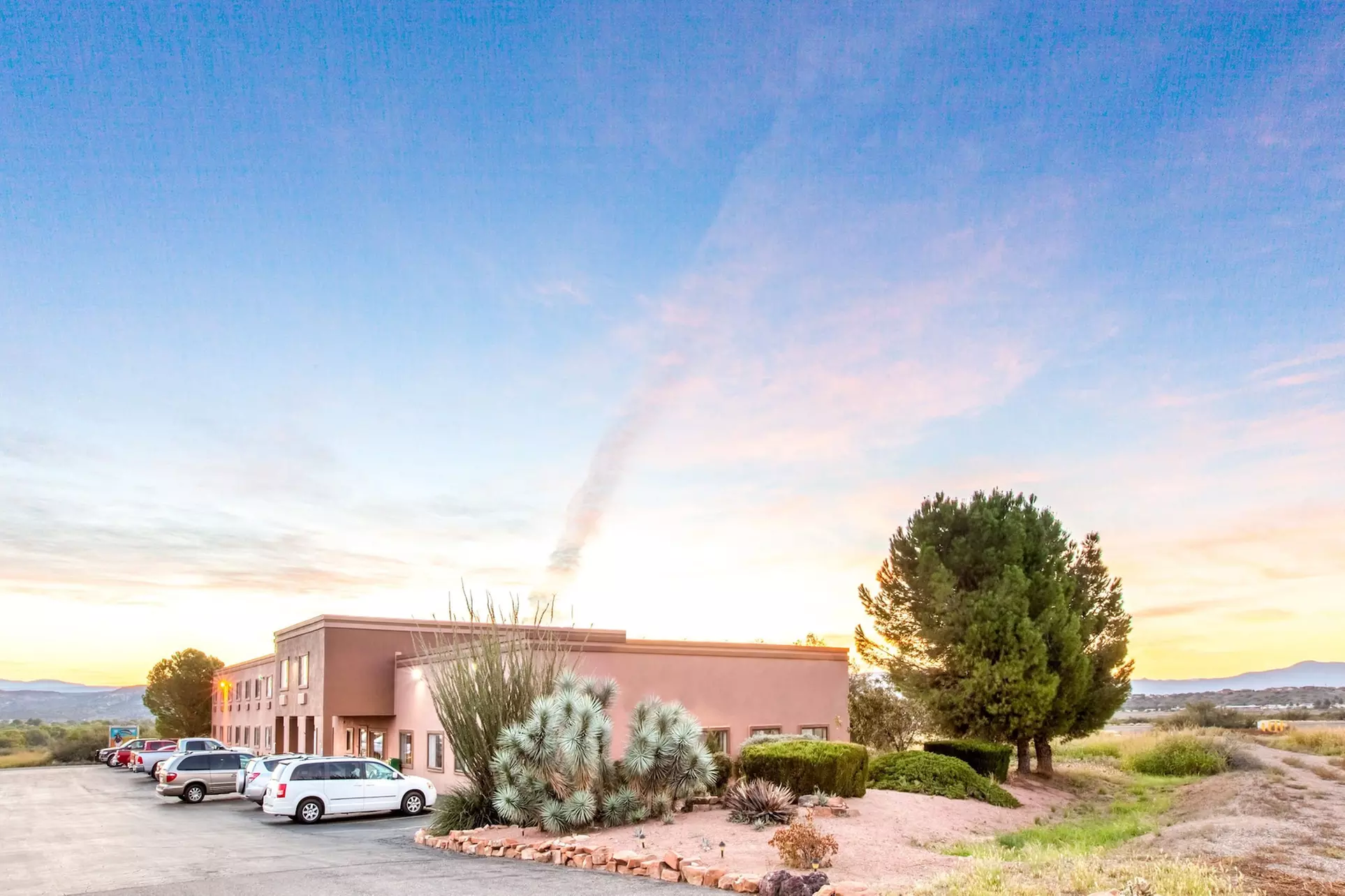 Copper Canyon Inn - Primary Image