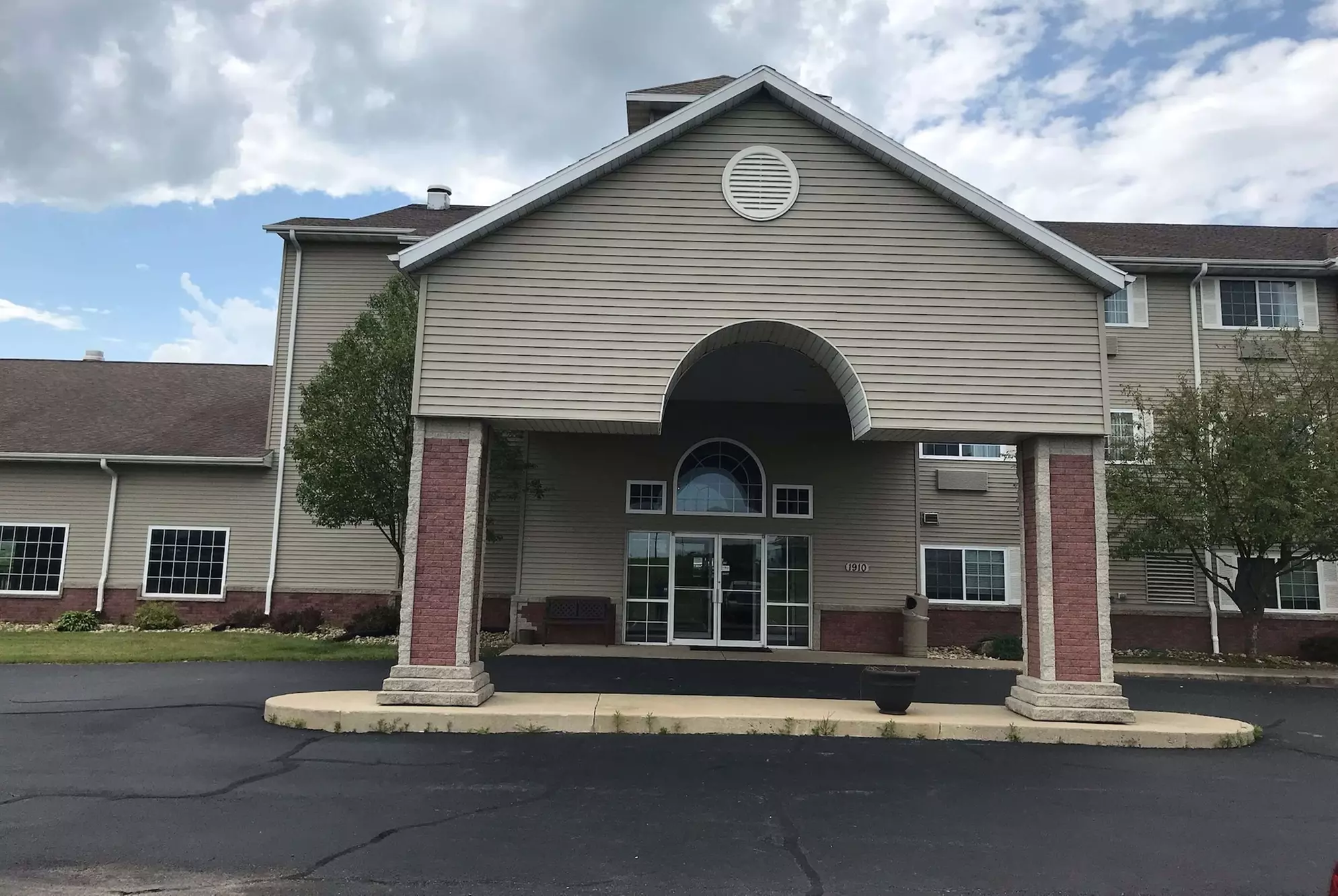 AmericInn by Wyndham Maquoketa - Primary Image