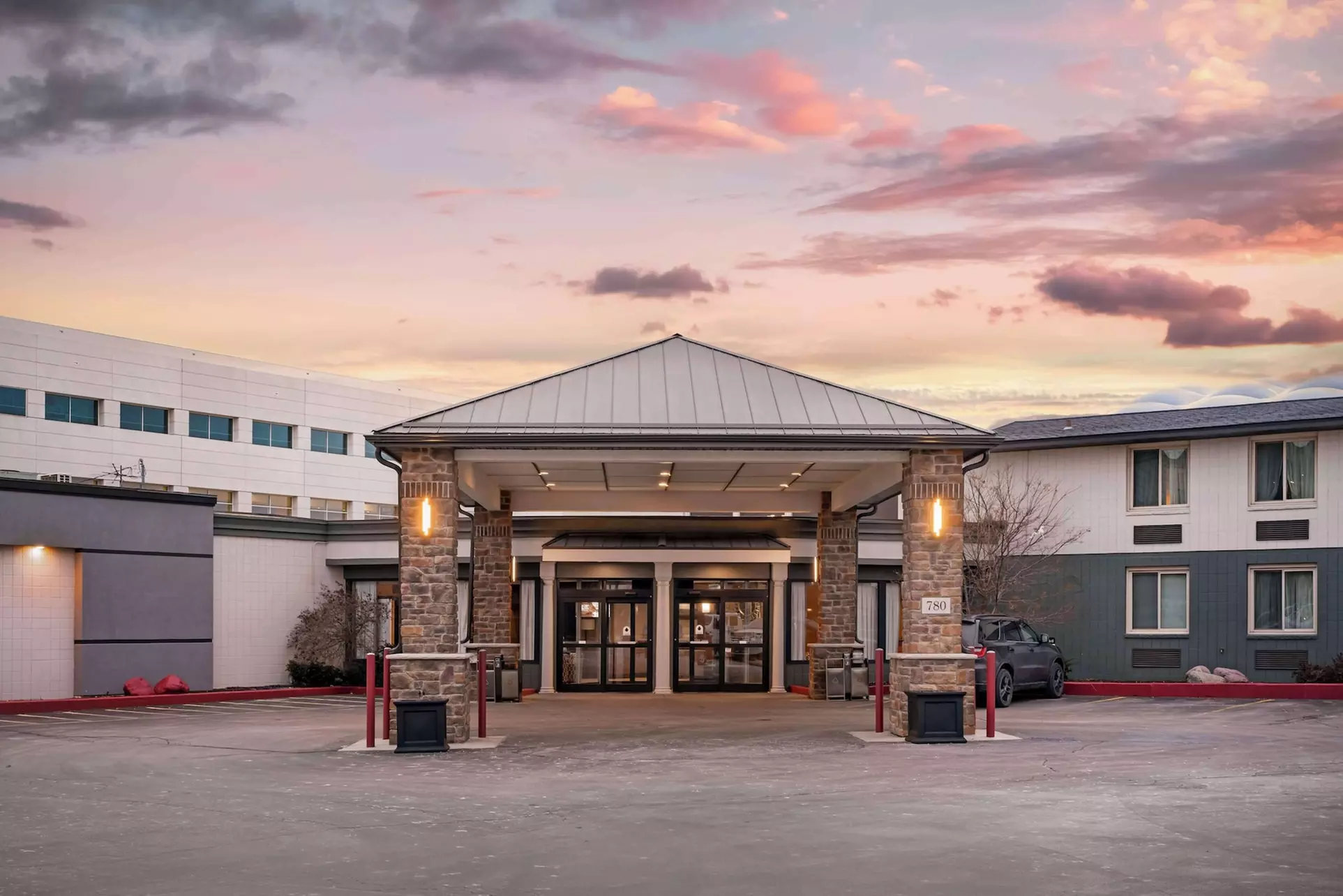 Best Western Green Bay Inn Conference Center - Primary Image