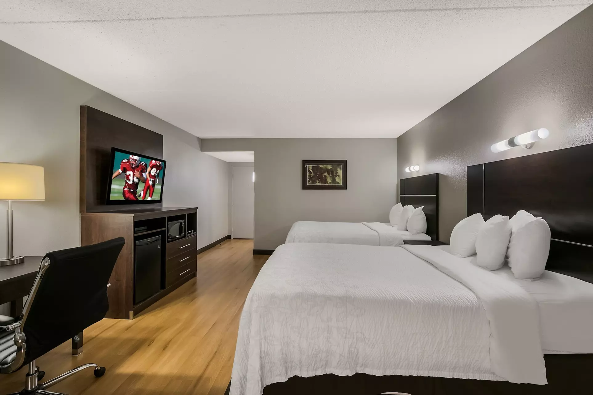 Red Roof Inn PLUS+ & Suites Knoxville West-Cedar Bluff - Primary Image